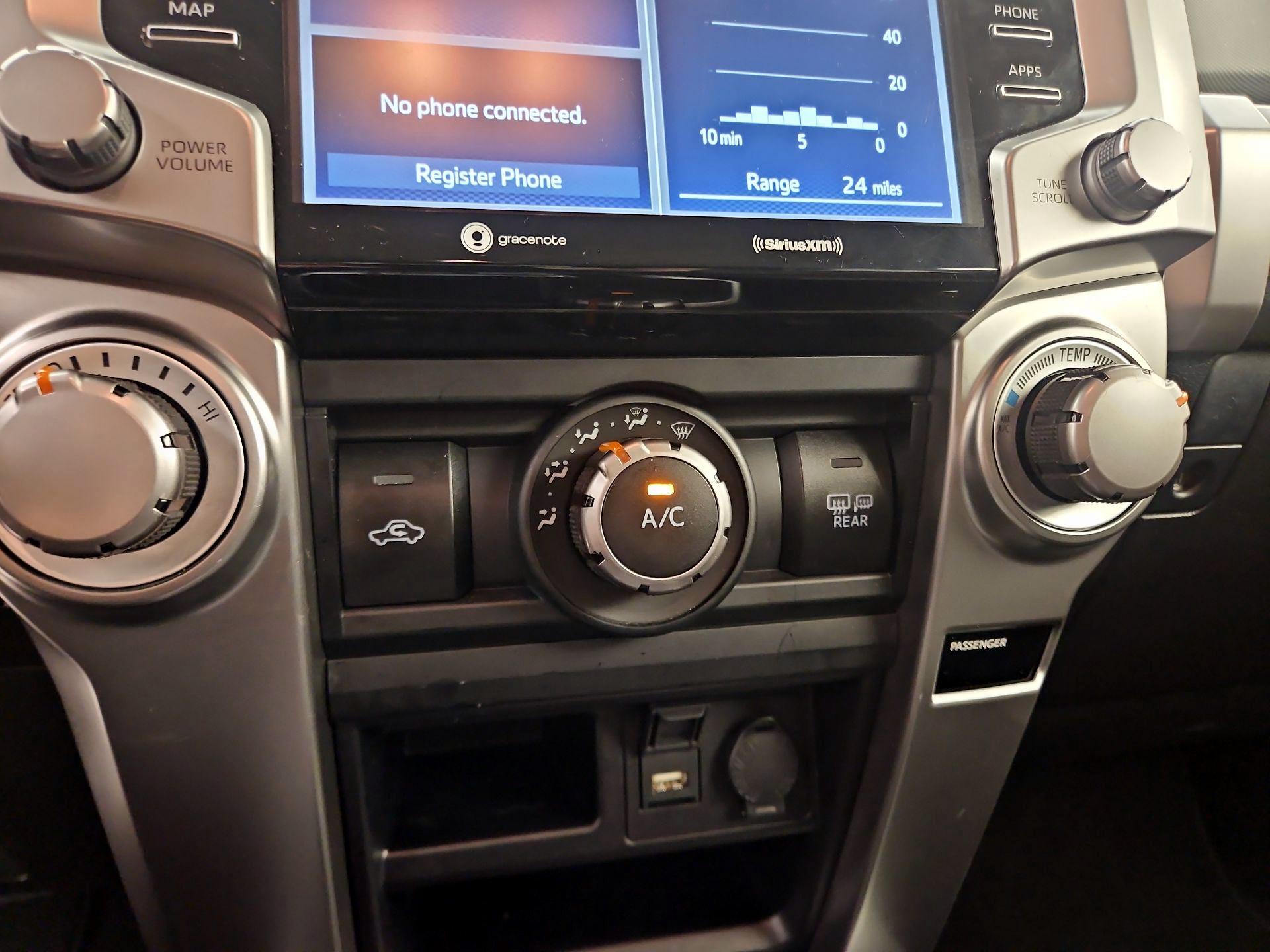 Thumbnail: 2023 Toyota 4Runner - 16