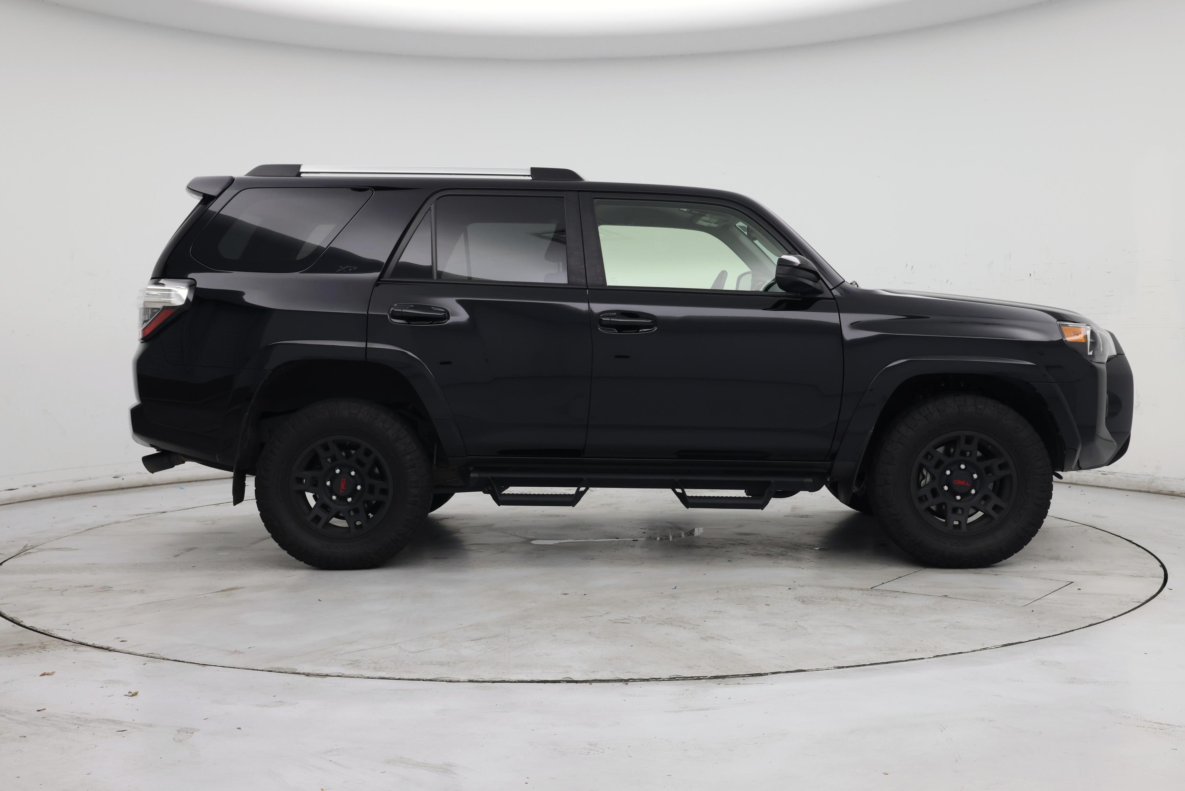 Thumbnail: 2023 Toyota 4Runner - 7