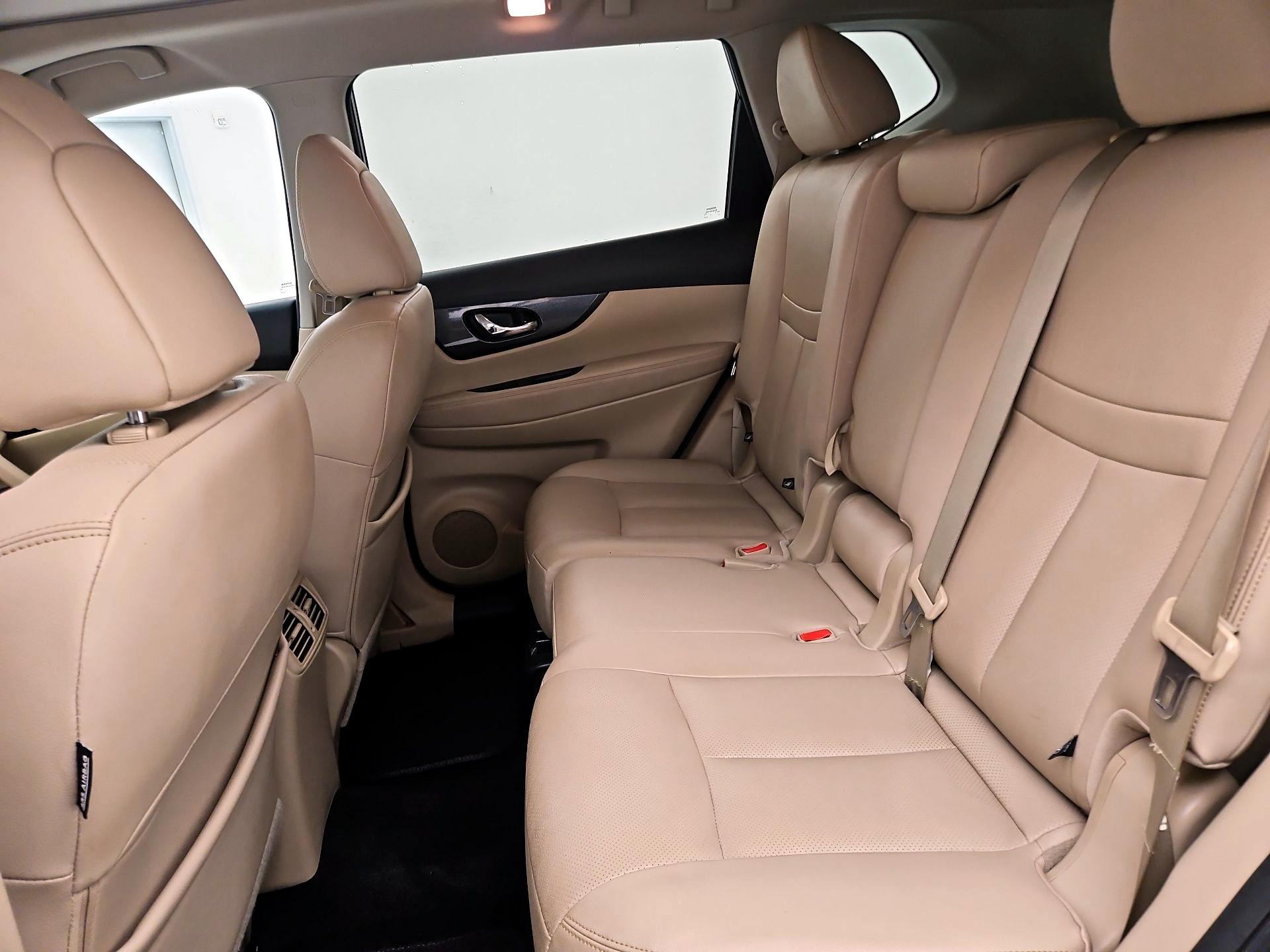 Thumbnail: 2016 Nissan Rogue - 20