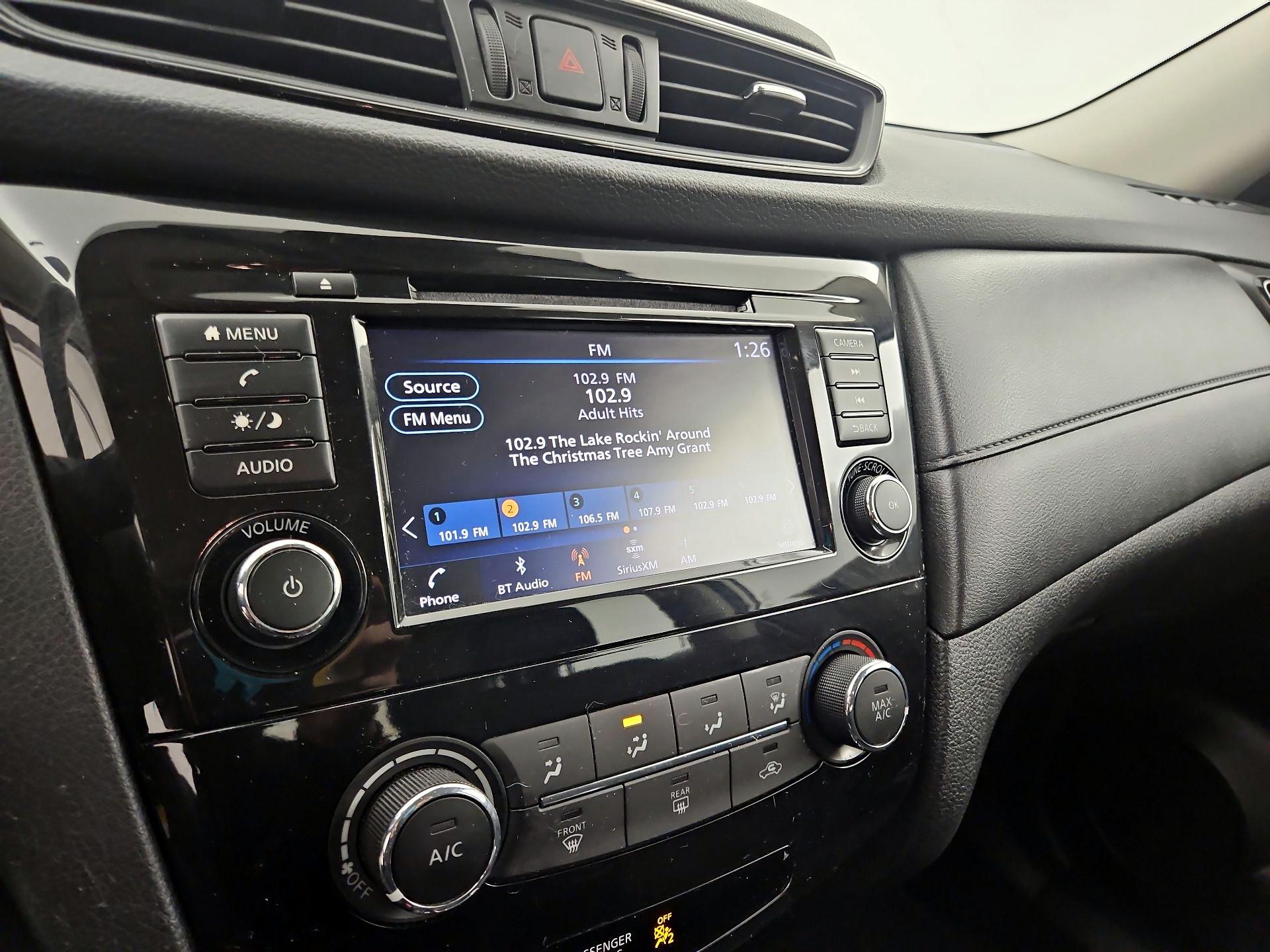 Thumbnail: 2019 Nissan Rogue - 15