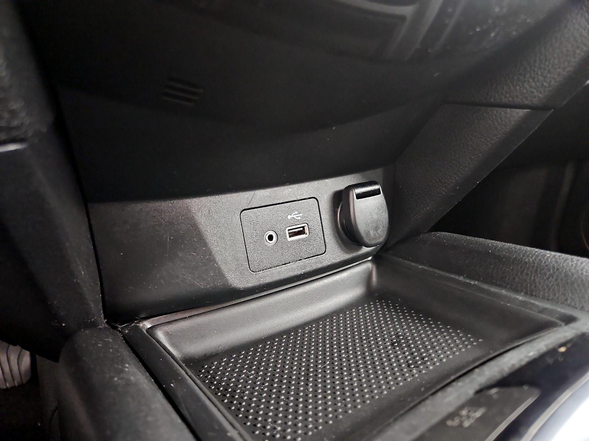 Thumbnail: 2019 Nissan Rogue - 18