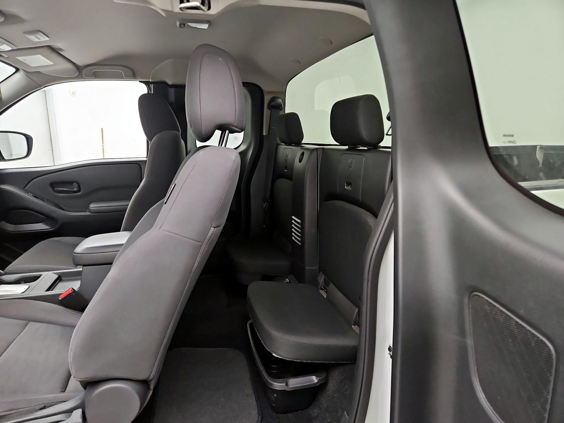 Thumbnail: 2022 Nissan Frontier - 19