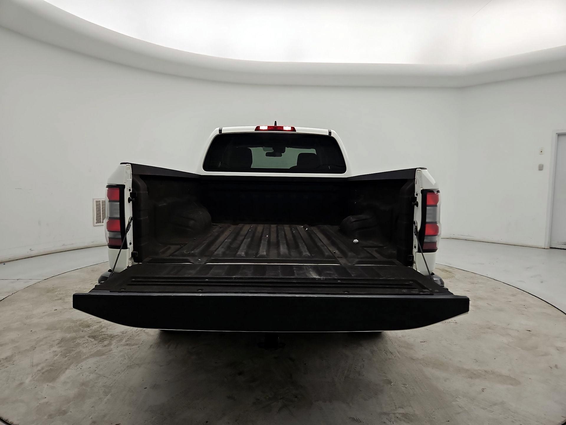 Thumbnail: 2022 Nissan Frontier - 20