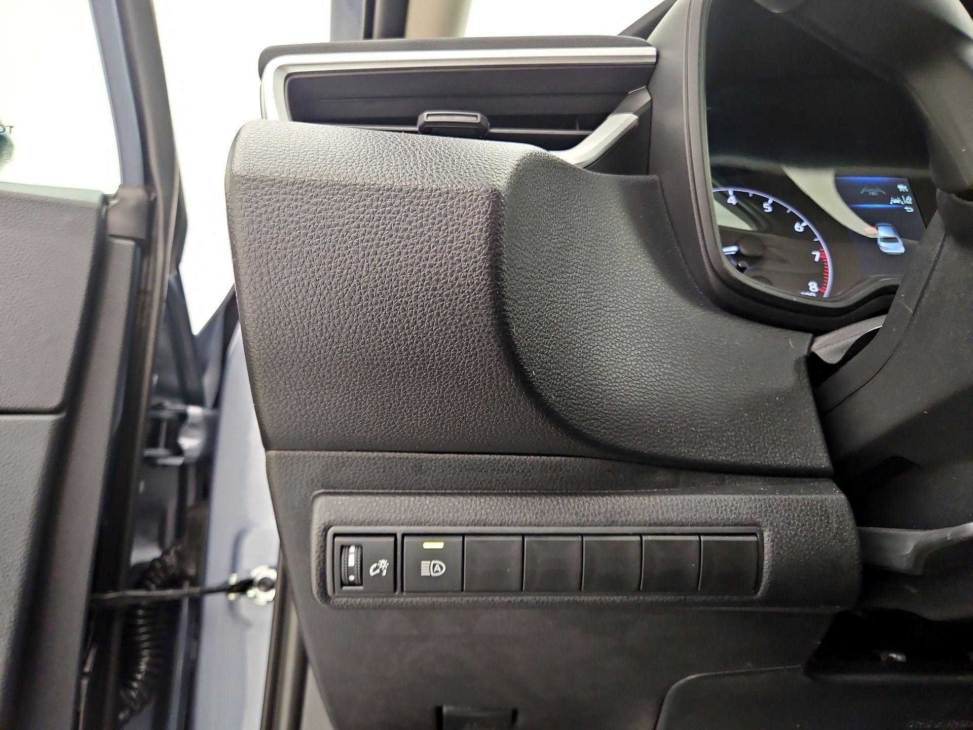 Thumbnail: 2025 Toyota Corolla - 13