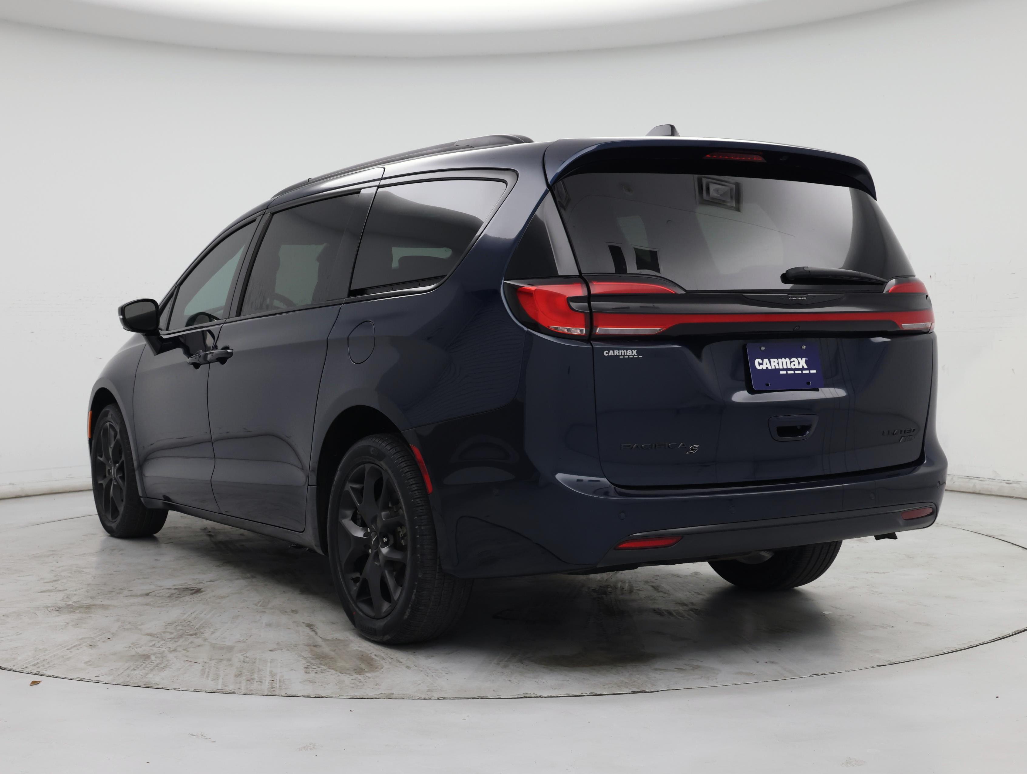 Thumbnail: 2023 Chrysler Pacifica - 2