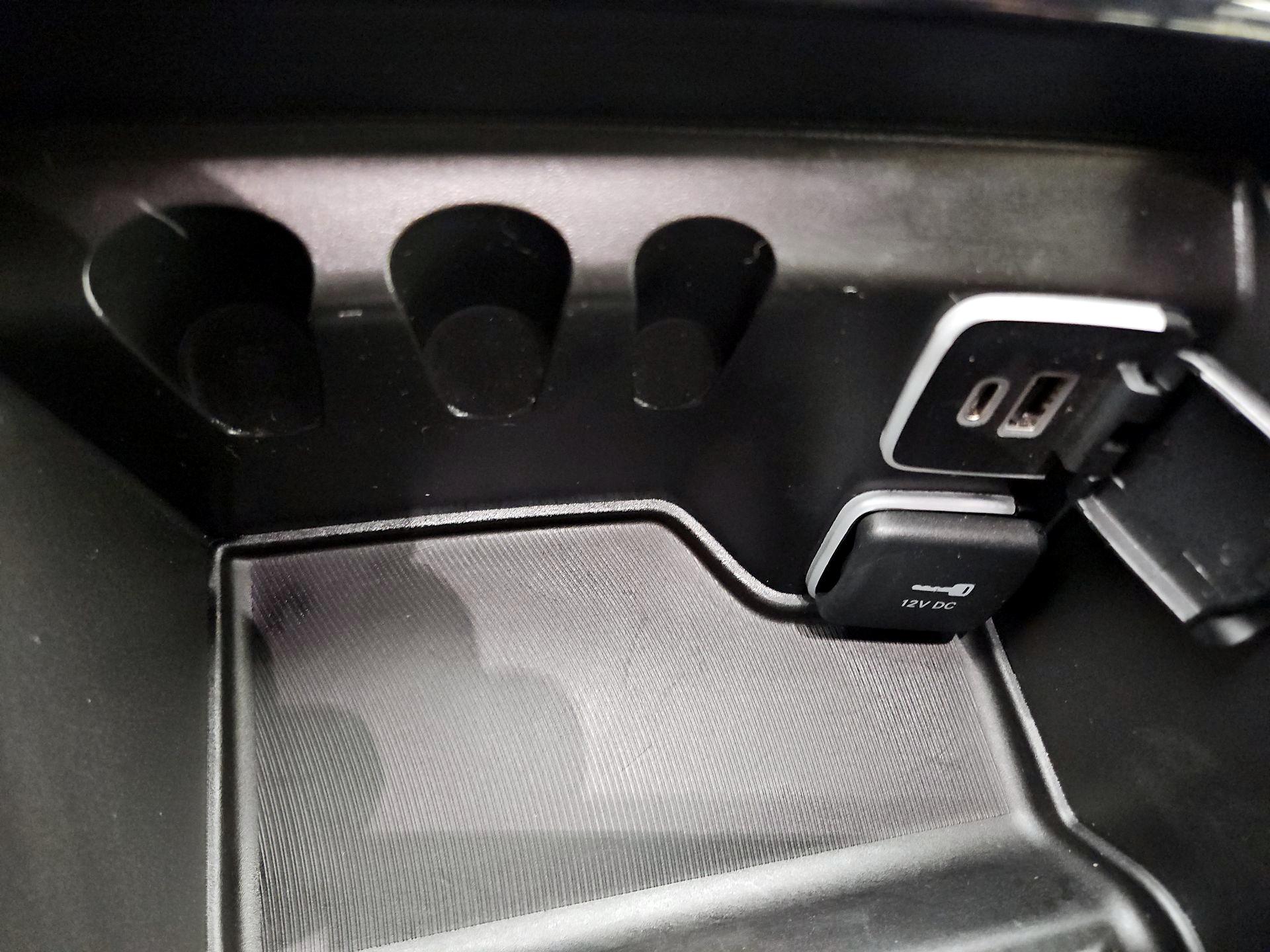 Thumbnail: 2023 Chrysler Pacifica - 19