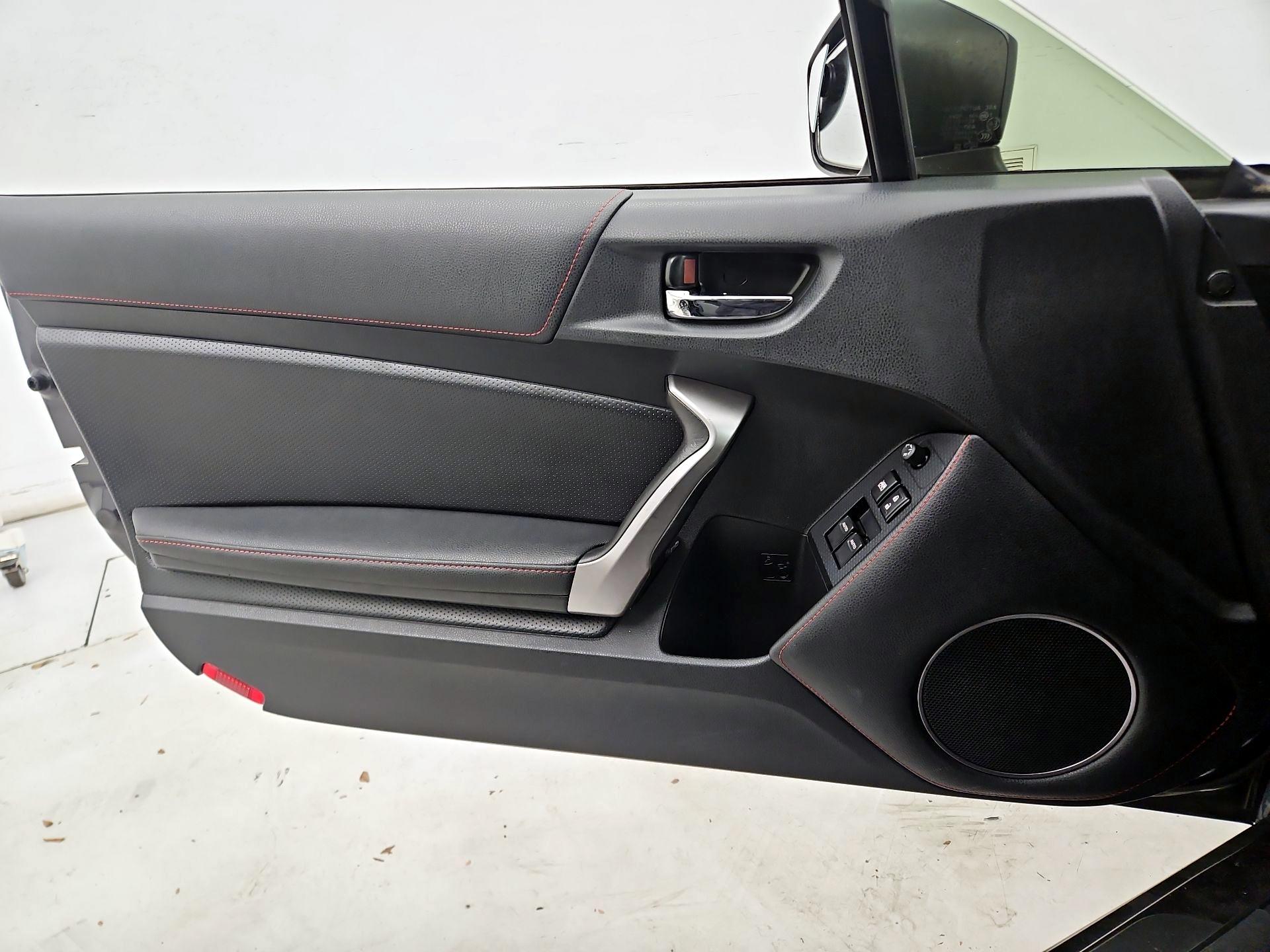 Thumbnail: 2015 Scion FR-S - 12