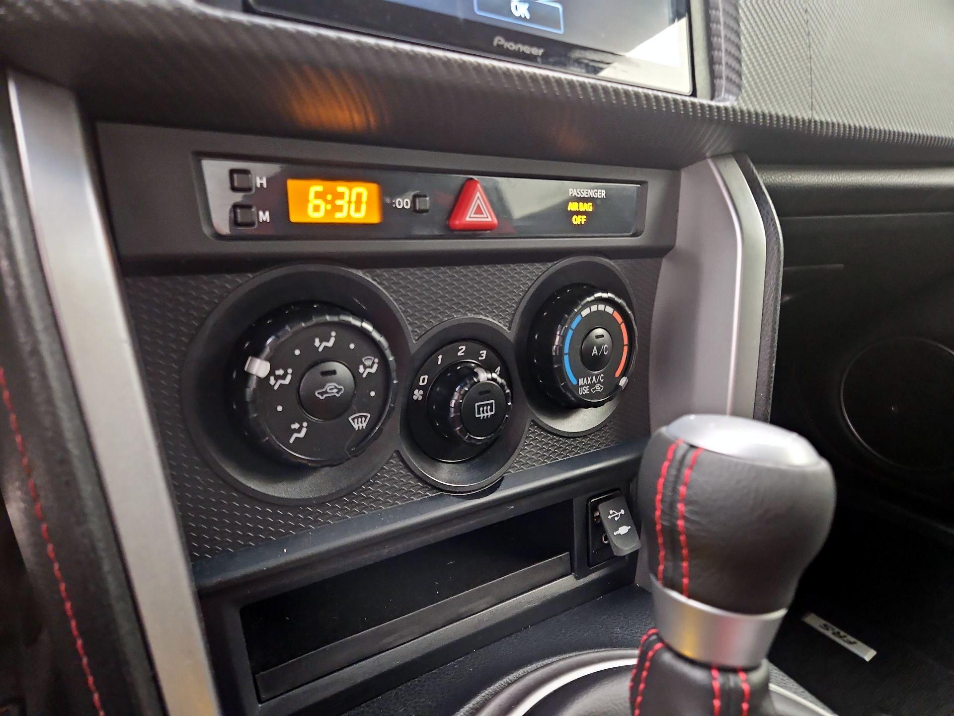 Thumbnail: 2015 Scion FR-S - 15