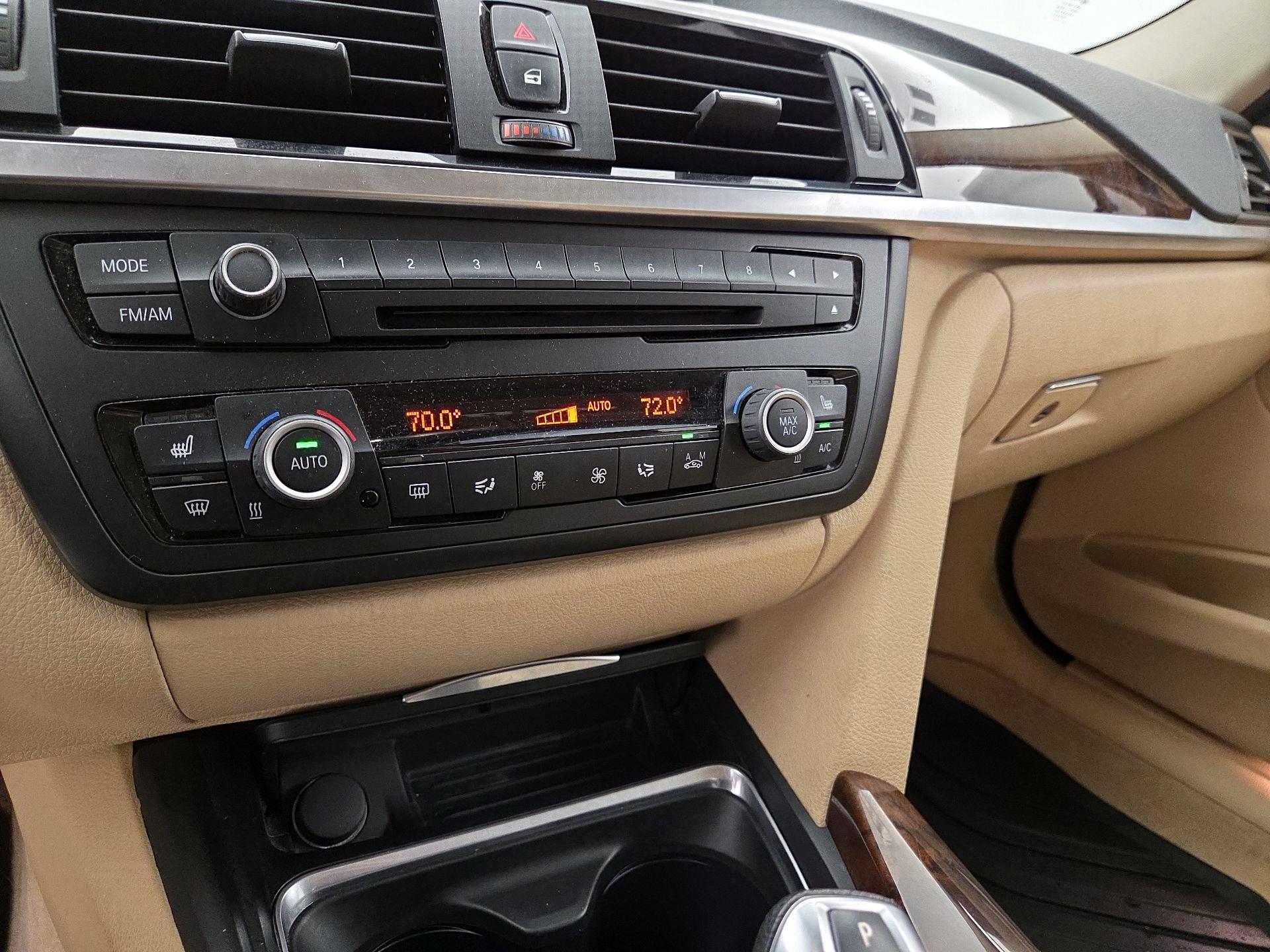 Thumbnail: 2014 BMW 3 Series - 16