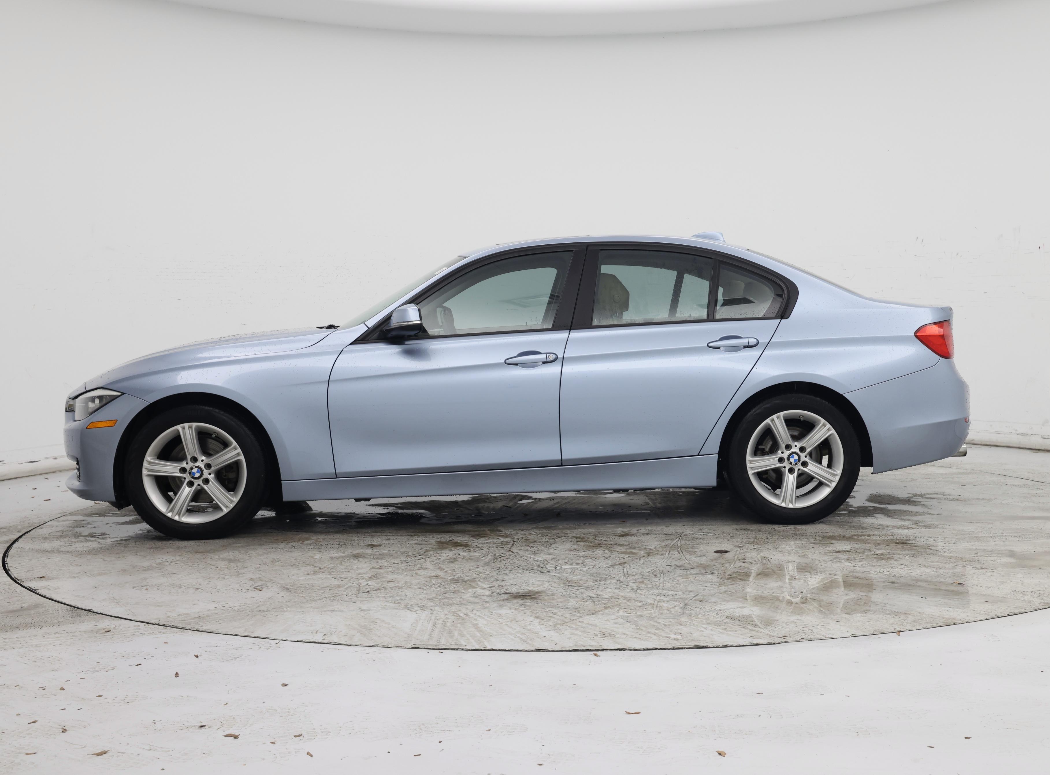 Thumbnail: 2014 BMW 3 Series - 3