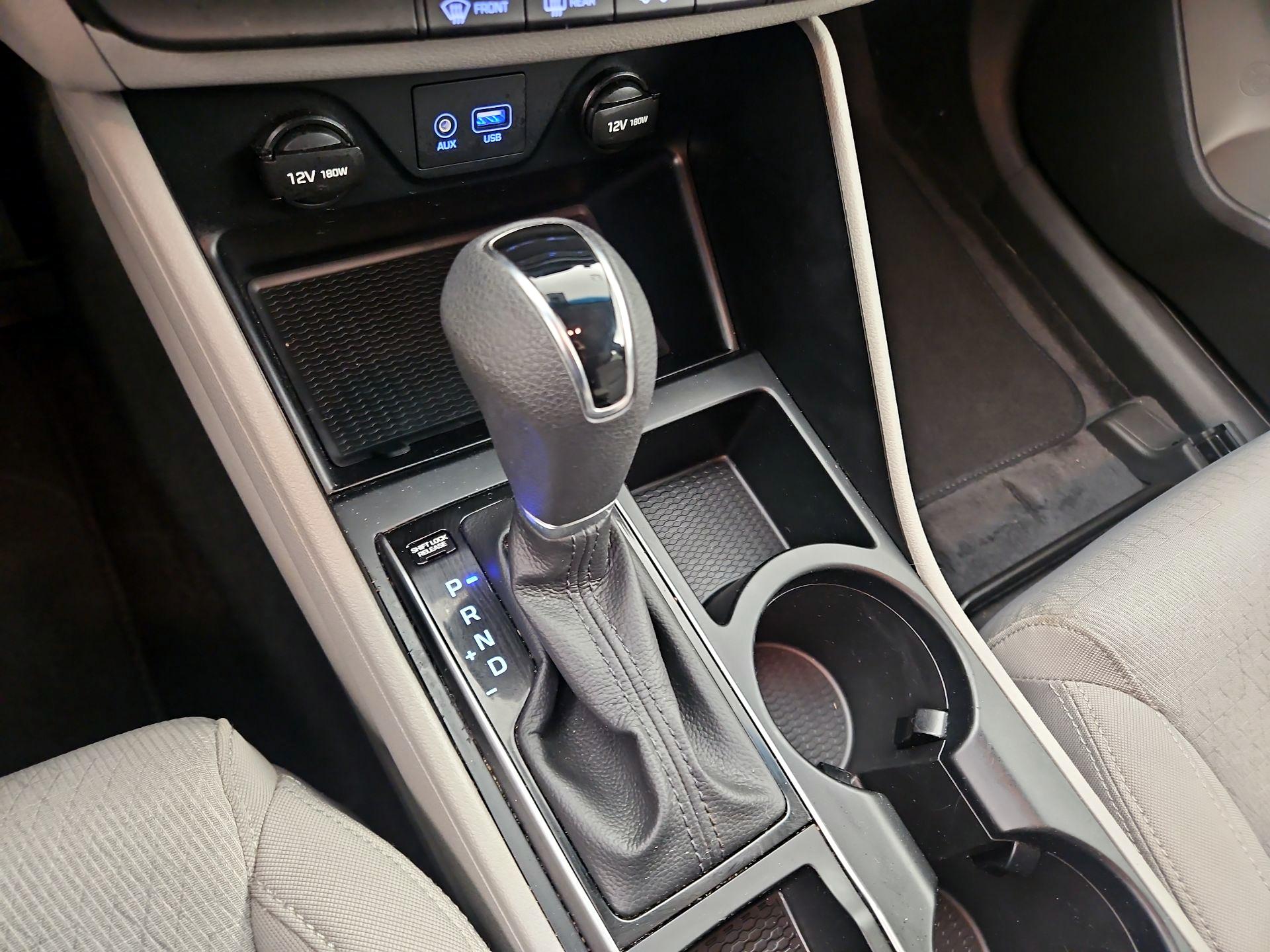 Thumbnail: 2016 Hyundai Tucson - 17