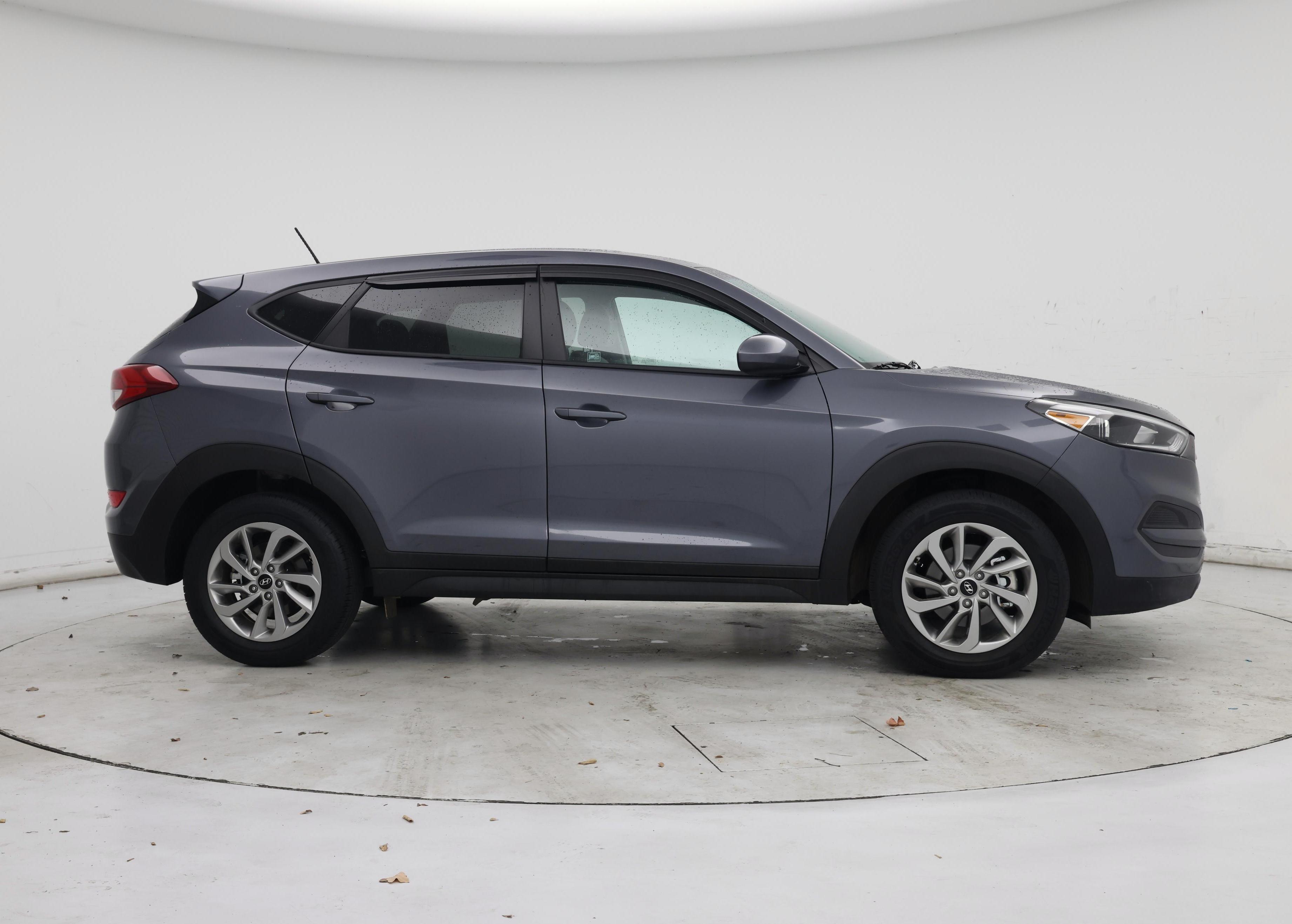 Thumbnail: 2016 Hyundai Tucson - 7