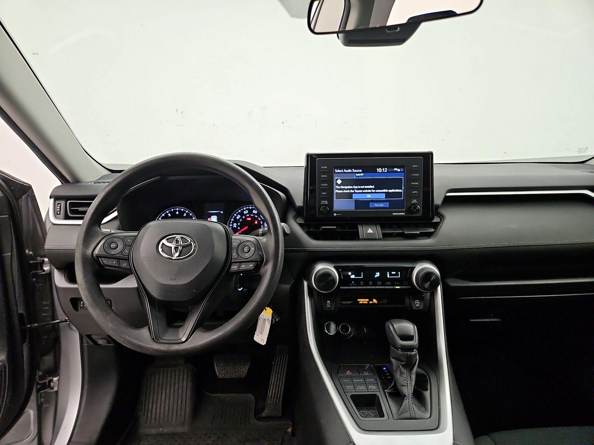 Thumbnail: 2022 Toyota RAV4 - 9