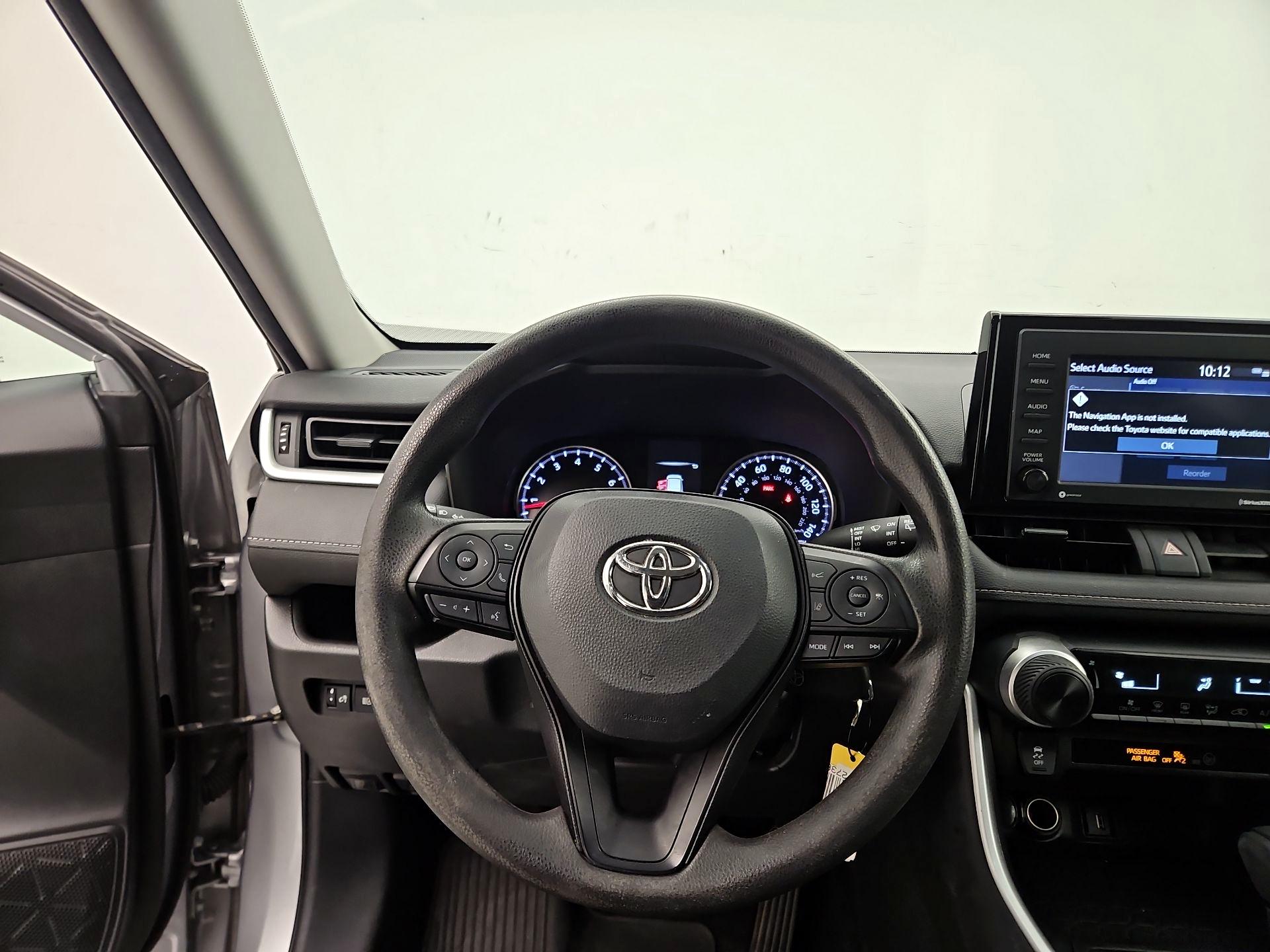 Thumbnail: 2022 Toyota RAV4 - 10