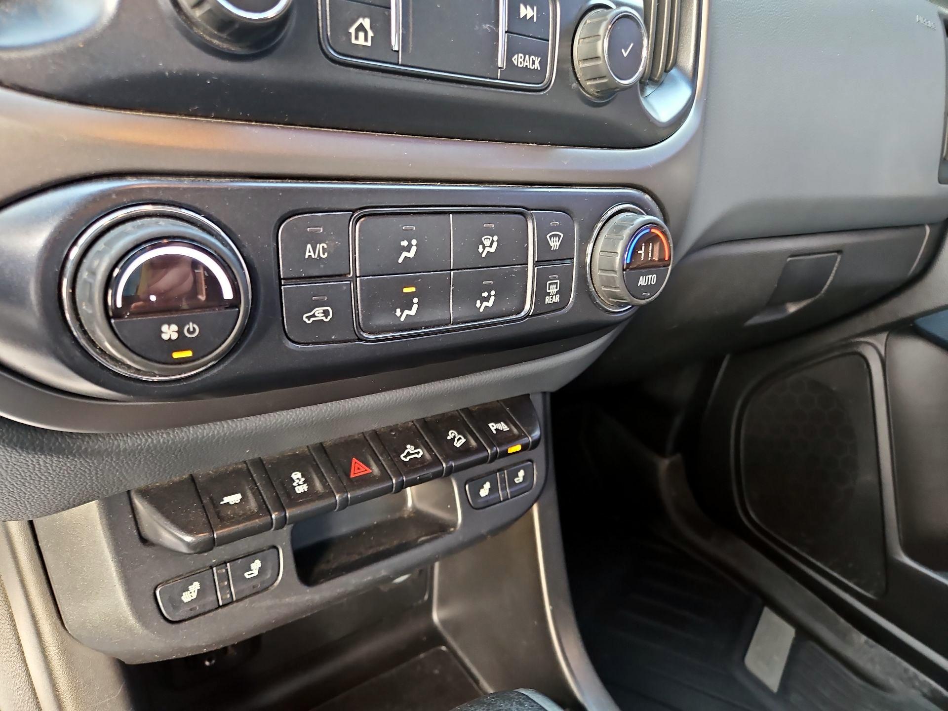 Thumbnail: 2019 Chevrolet Colorado - 16