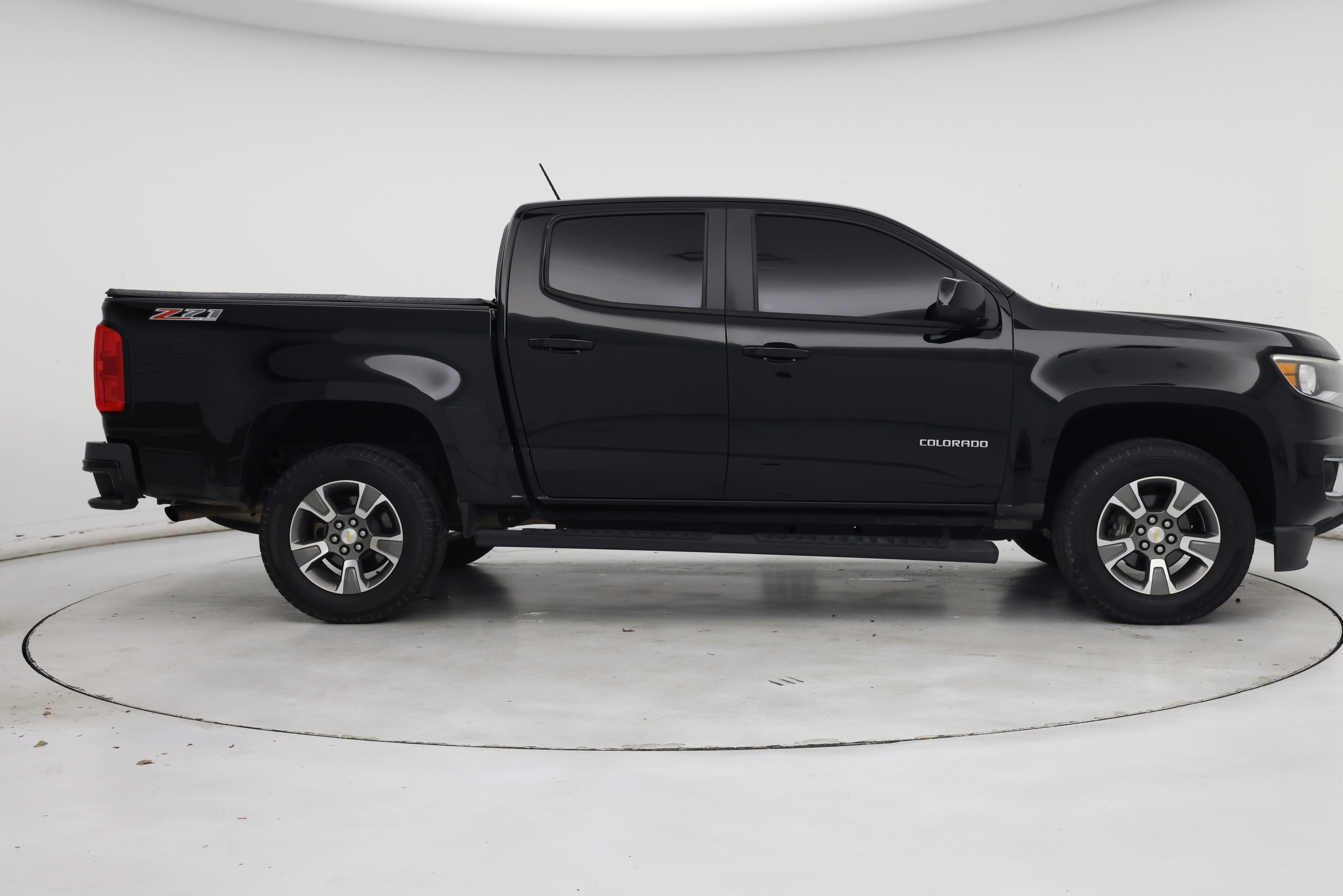 Thumbnail: 2019 Chevrolet Colorado - 7