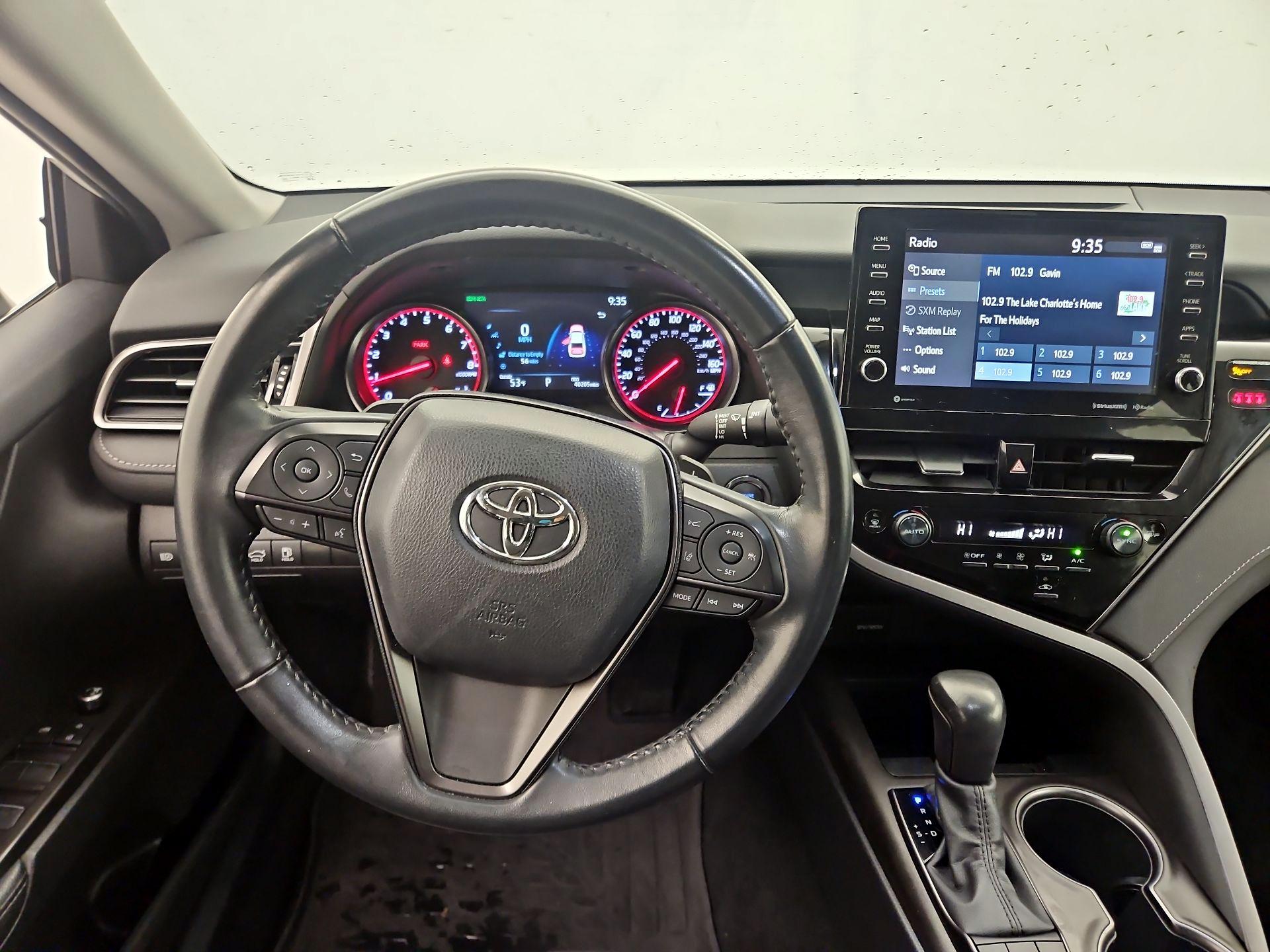 Thumbnail: 2022 Toyota Camry - 10