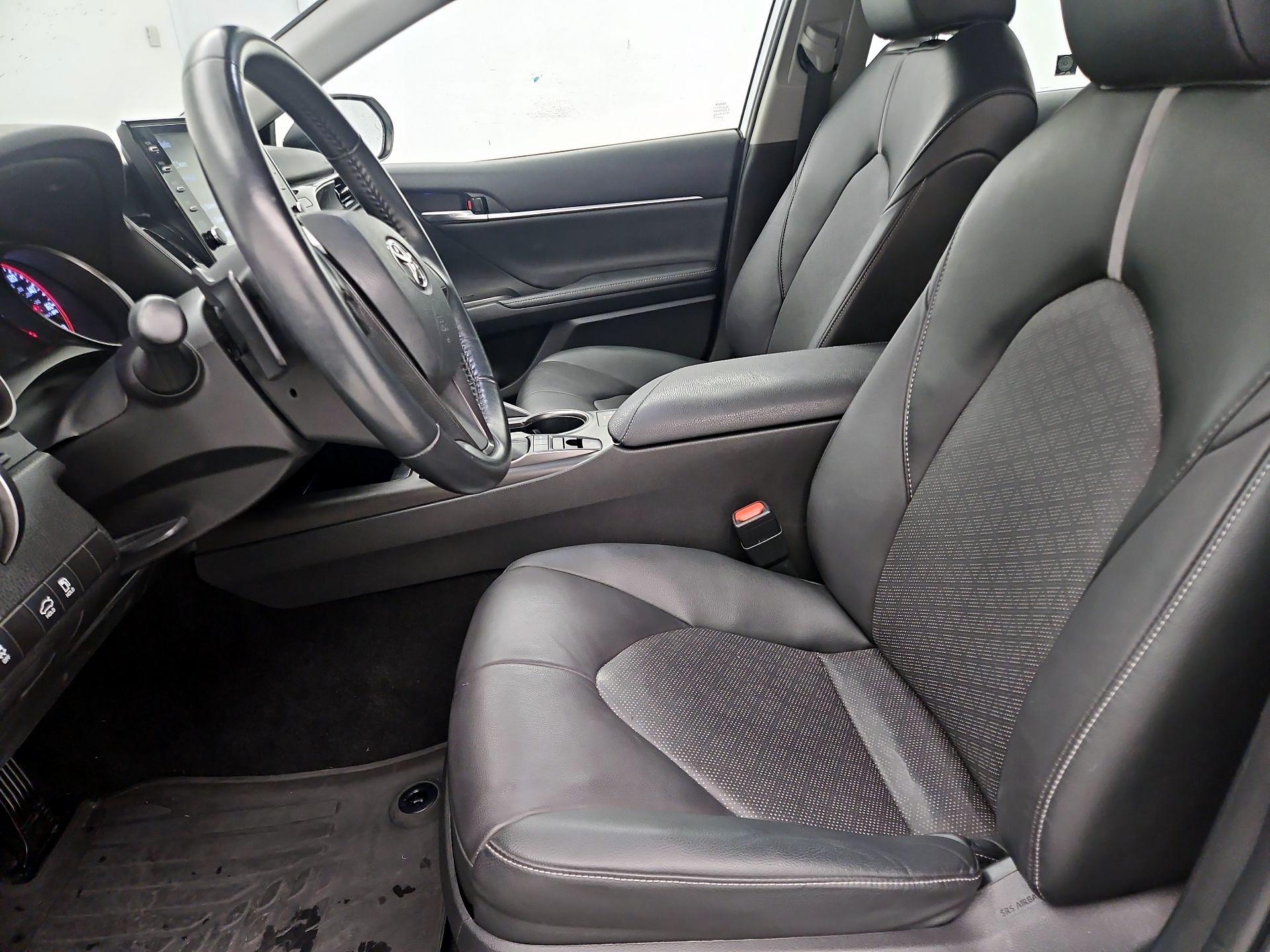 Thumbnail: 2022 Toyota Camry - 11