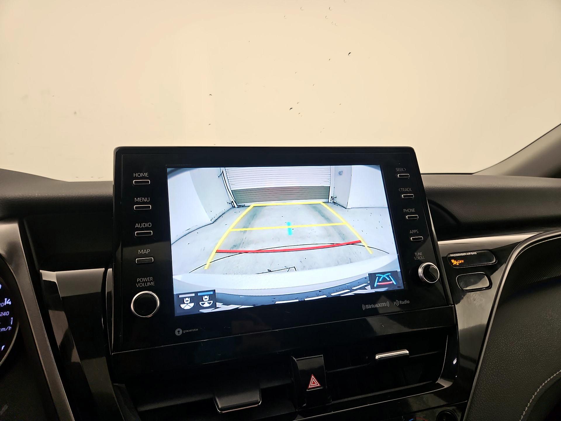 Thumbnail: 2022 Toyota Camry - 14