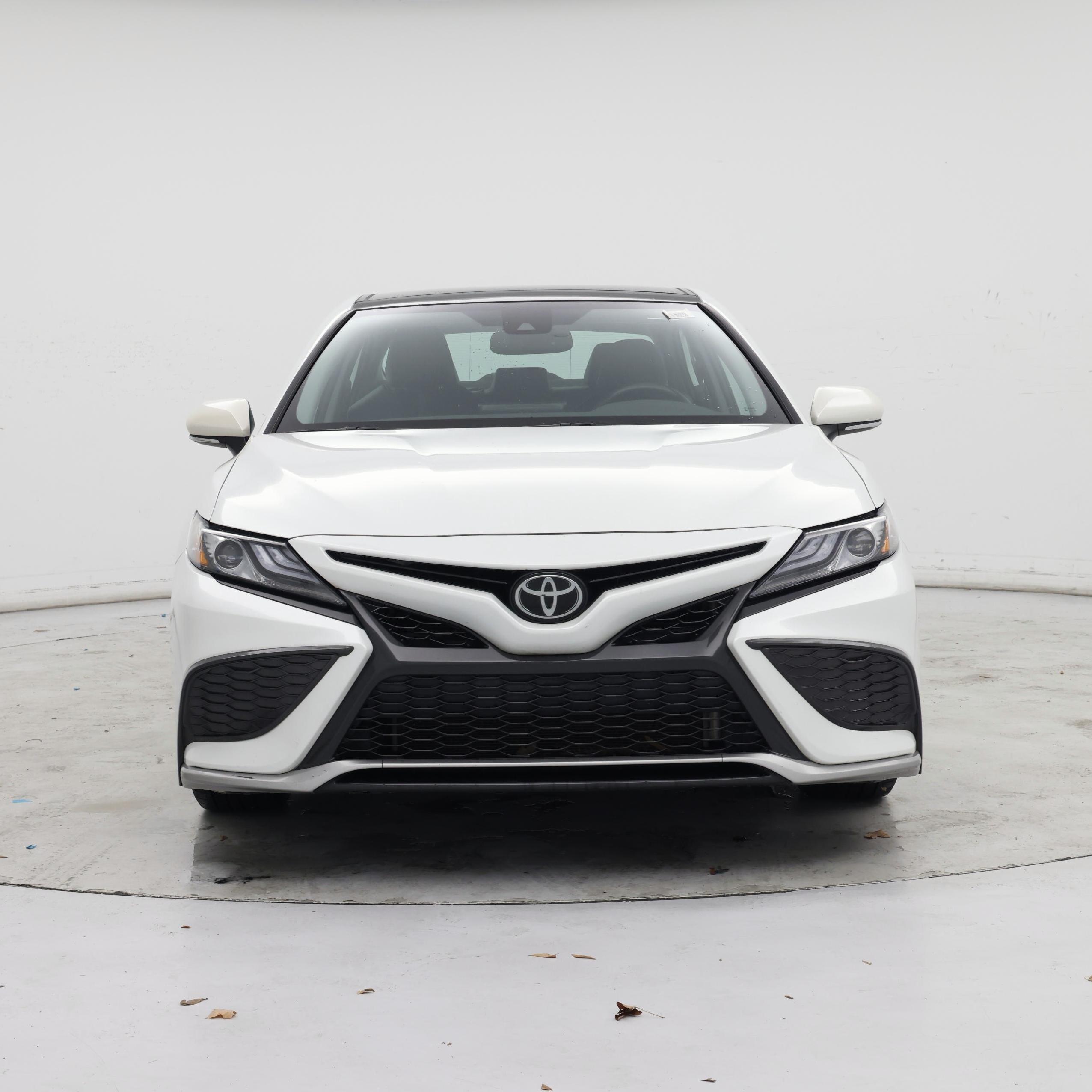 Thumbnail: 2022 Toyota Camry - 5
