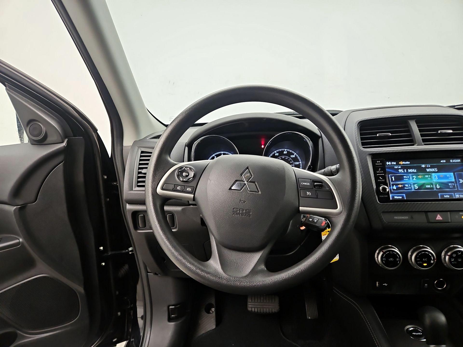 Thumbnail: 2024 Mitsubishi Outlander Sport - 10