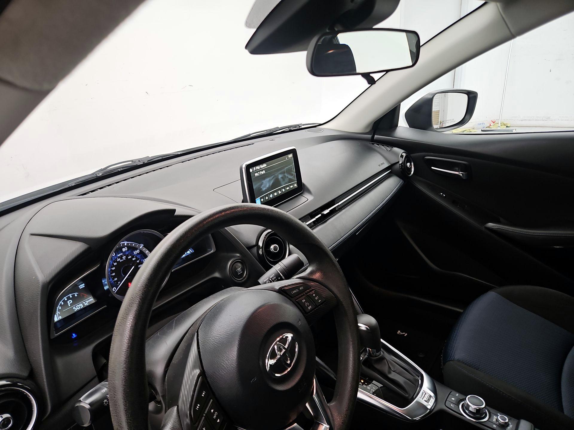 Thumbnail: 2018 Toyota Yaris iA - 9