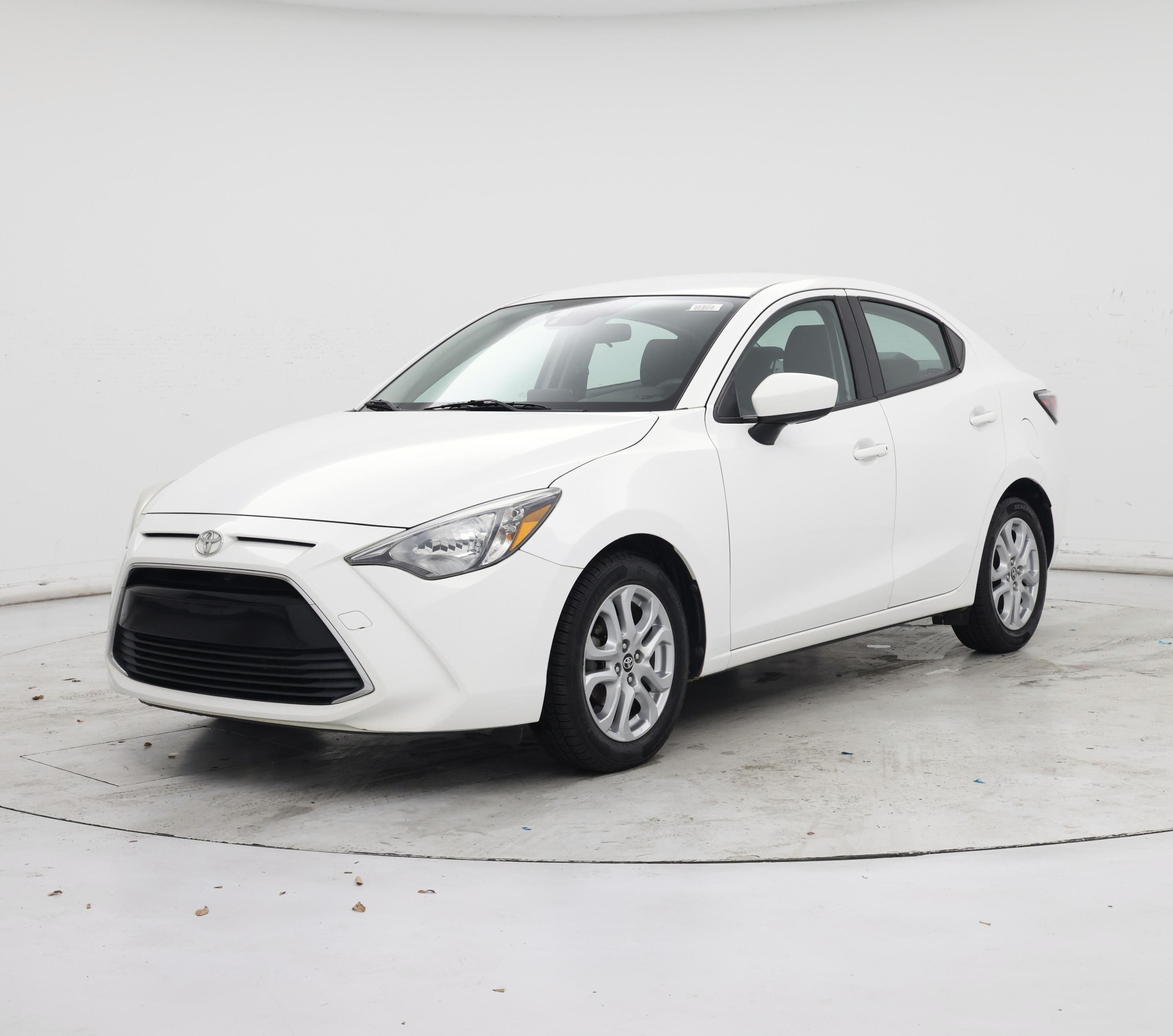 Thumbnail: 2018 Toyota Yaris iA - 4