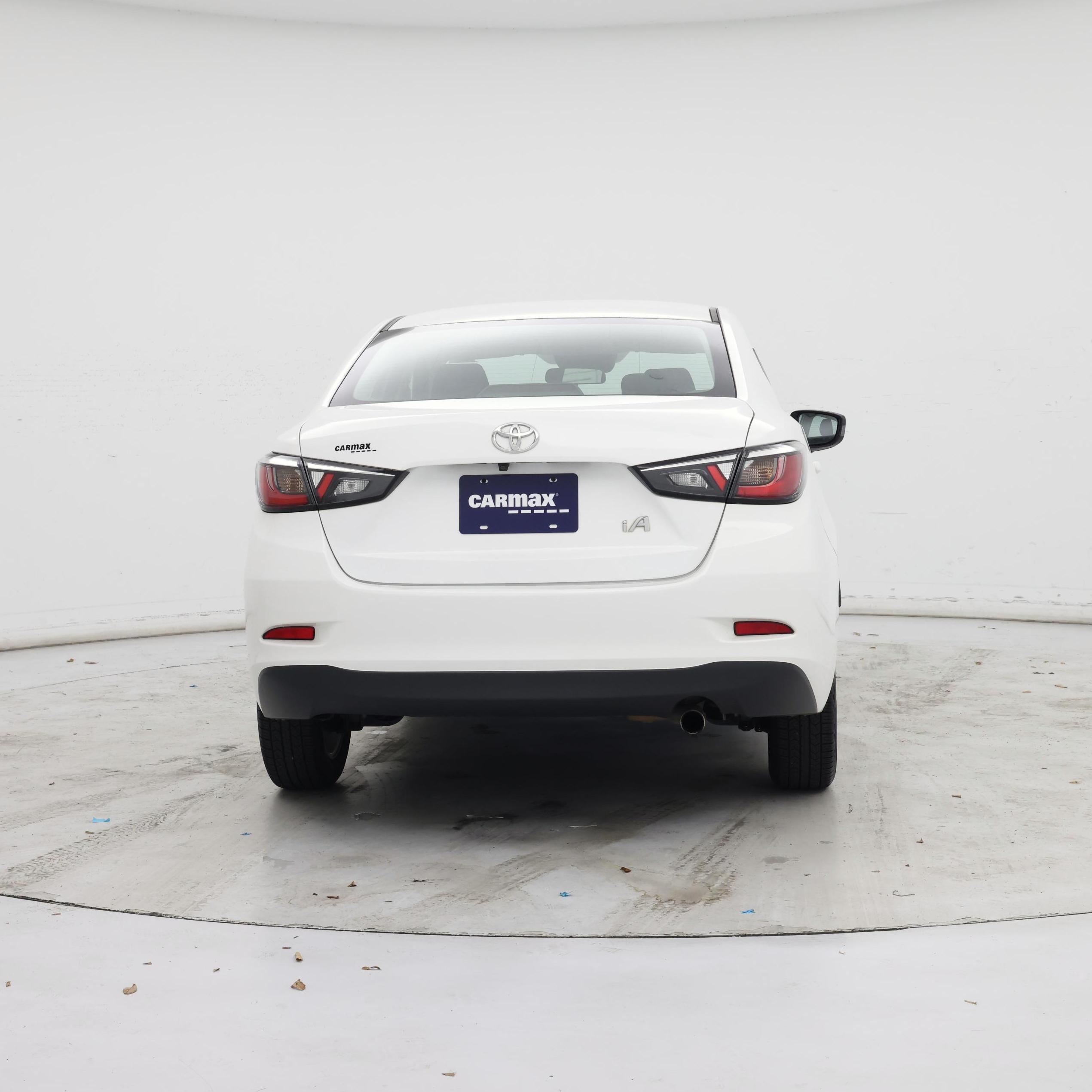 Thumbnail: 2018 Toyota Yaris iA - 6