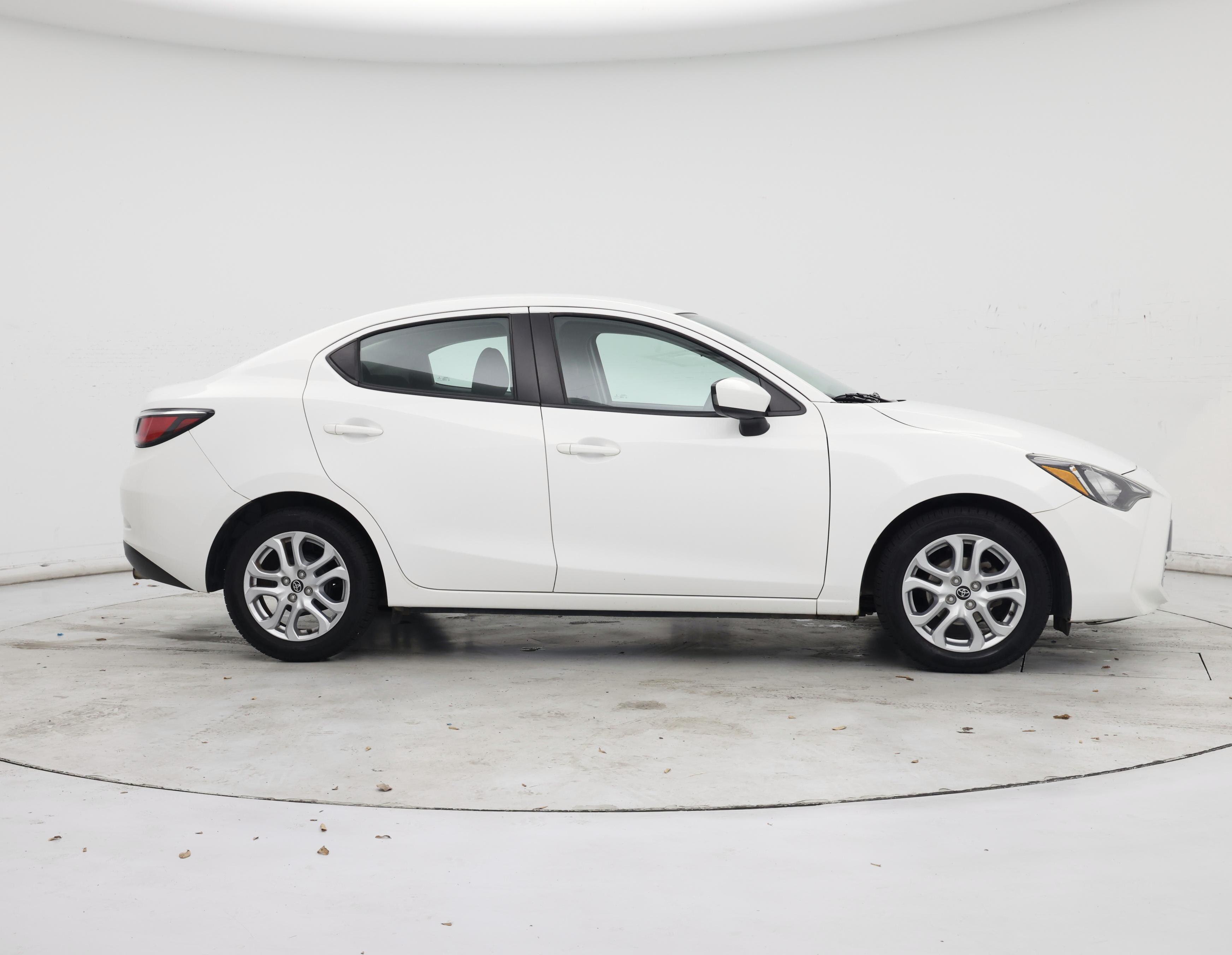 Thumbnail: 2018 Toyota Yaris iA - 7