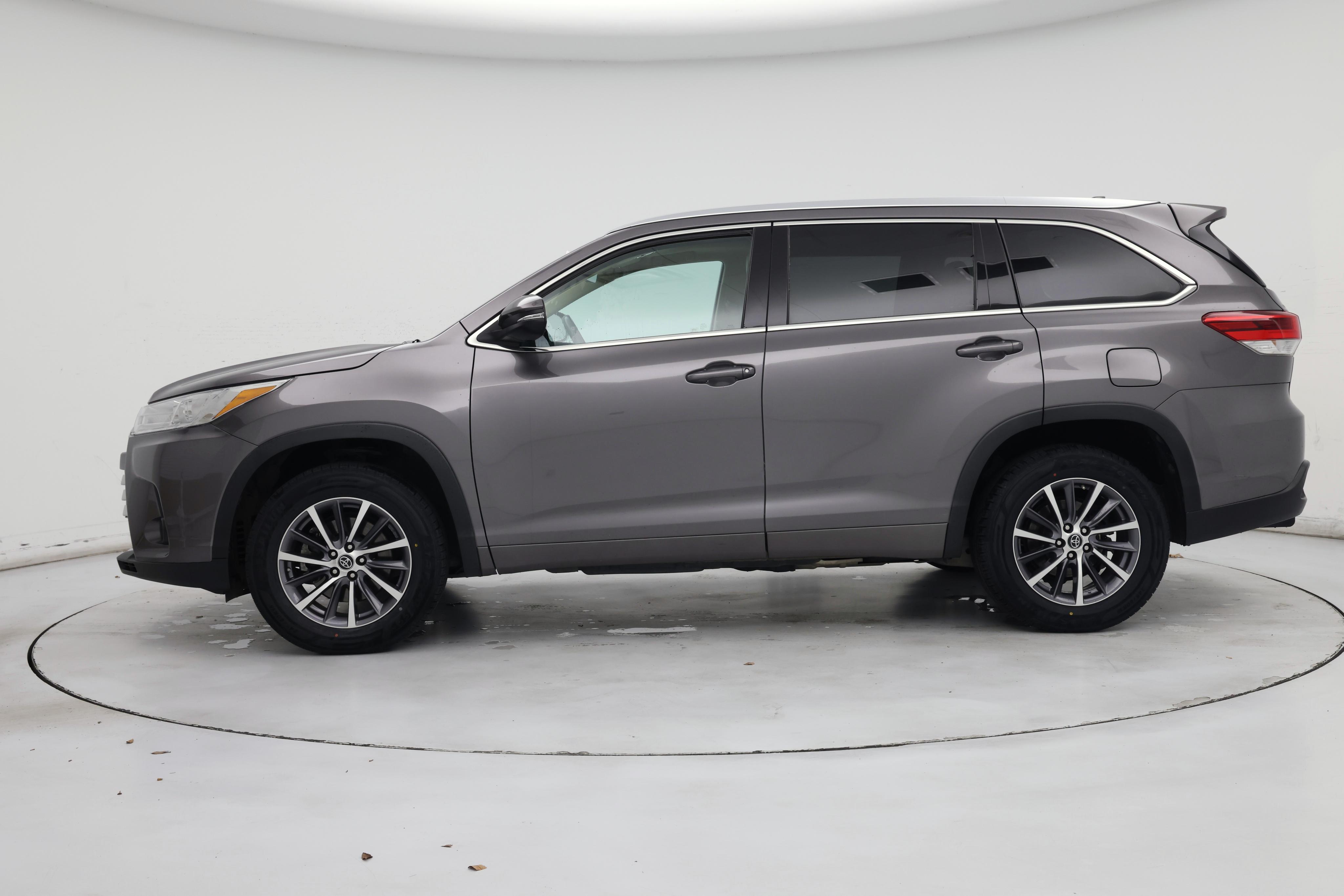 Thumbnail: 2018 Toyota Highlander - 3
