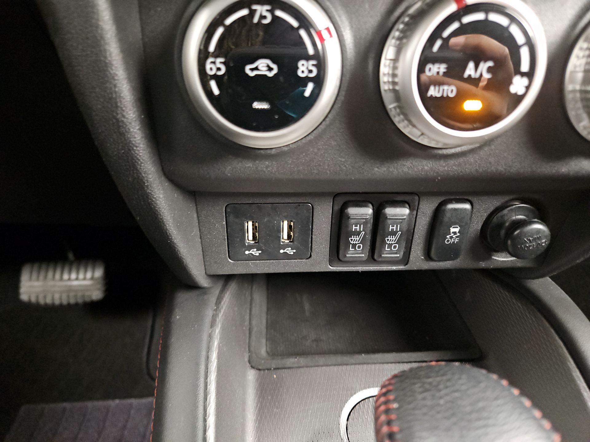 Thumbnail: 2021 Mitsubishi Outlander Sport - 18