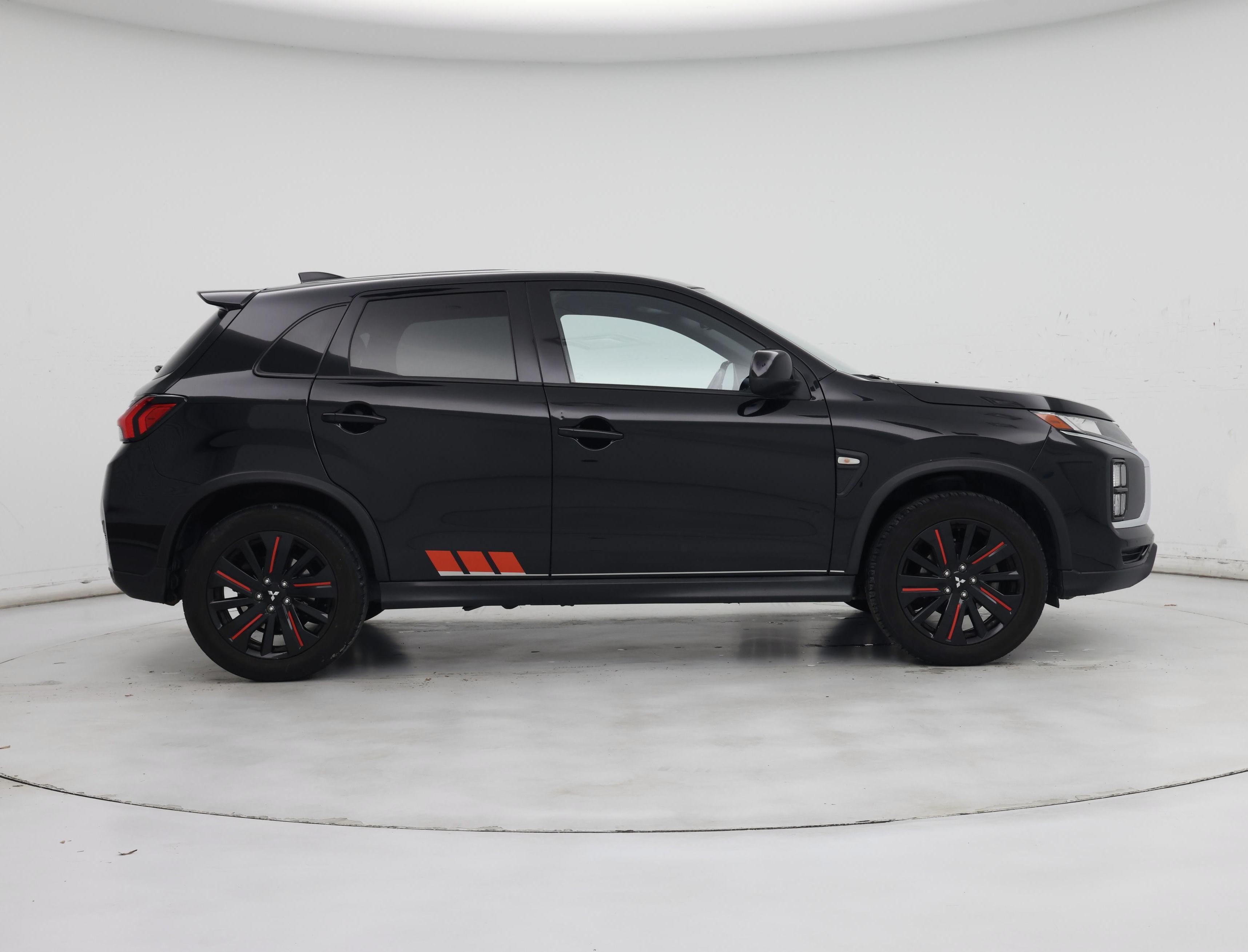 Thumbnail: 2021 Mitsubishi Outlander Sport - 7