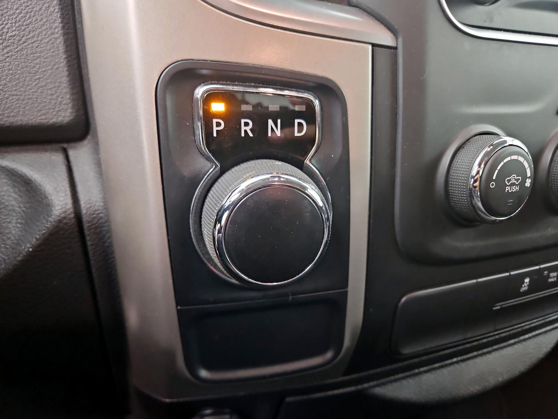 Thumbnail: 2019 RAM 1500 Classic - 17