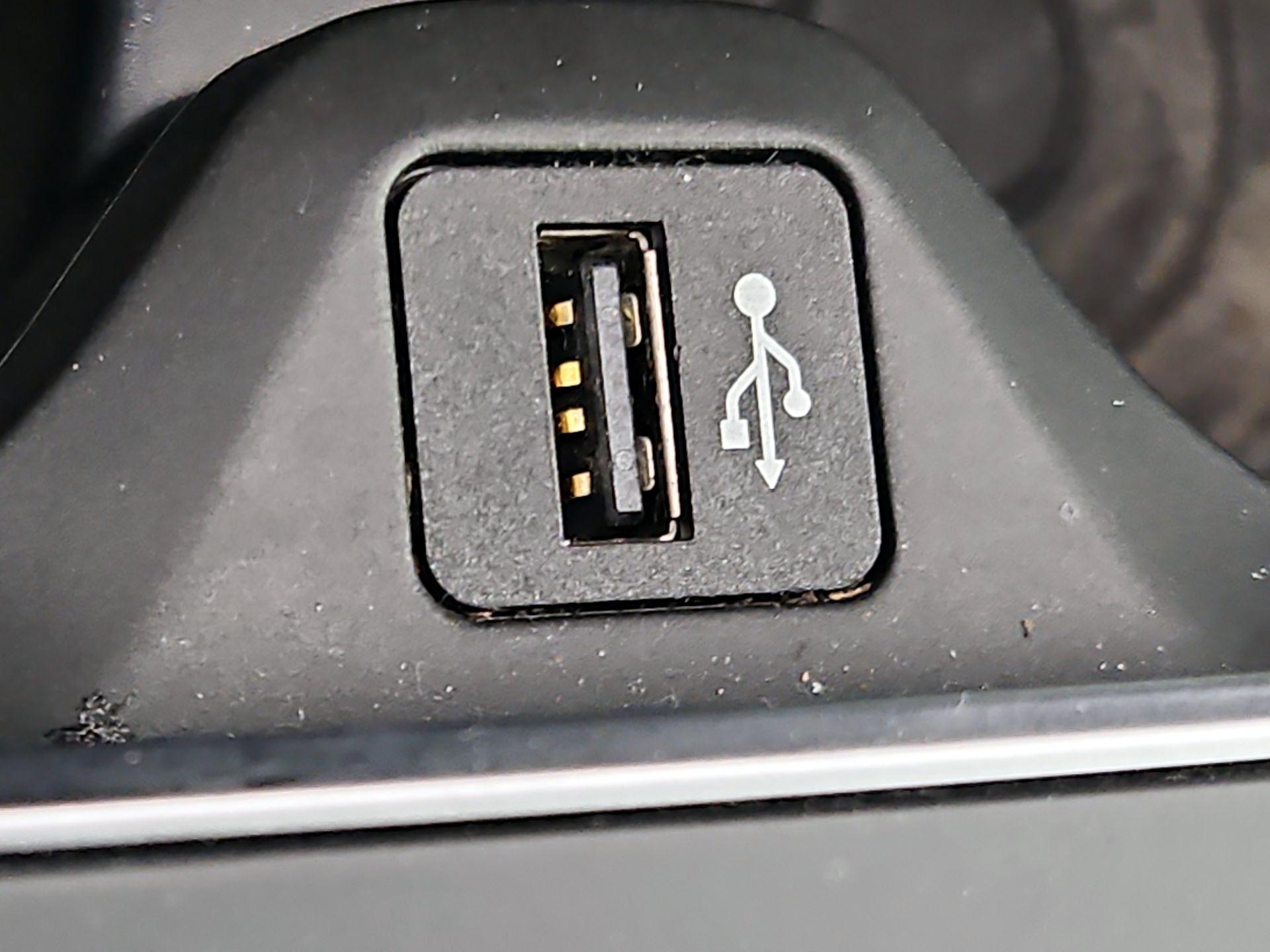 Thumbnail: 2018 BMW 2 Series - 18