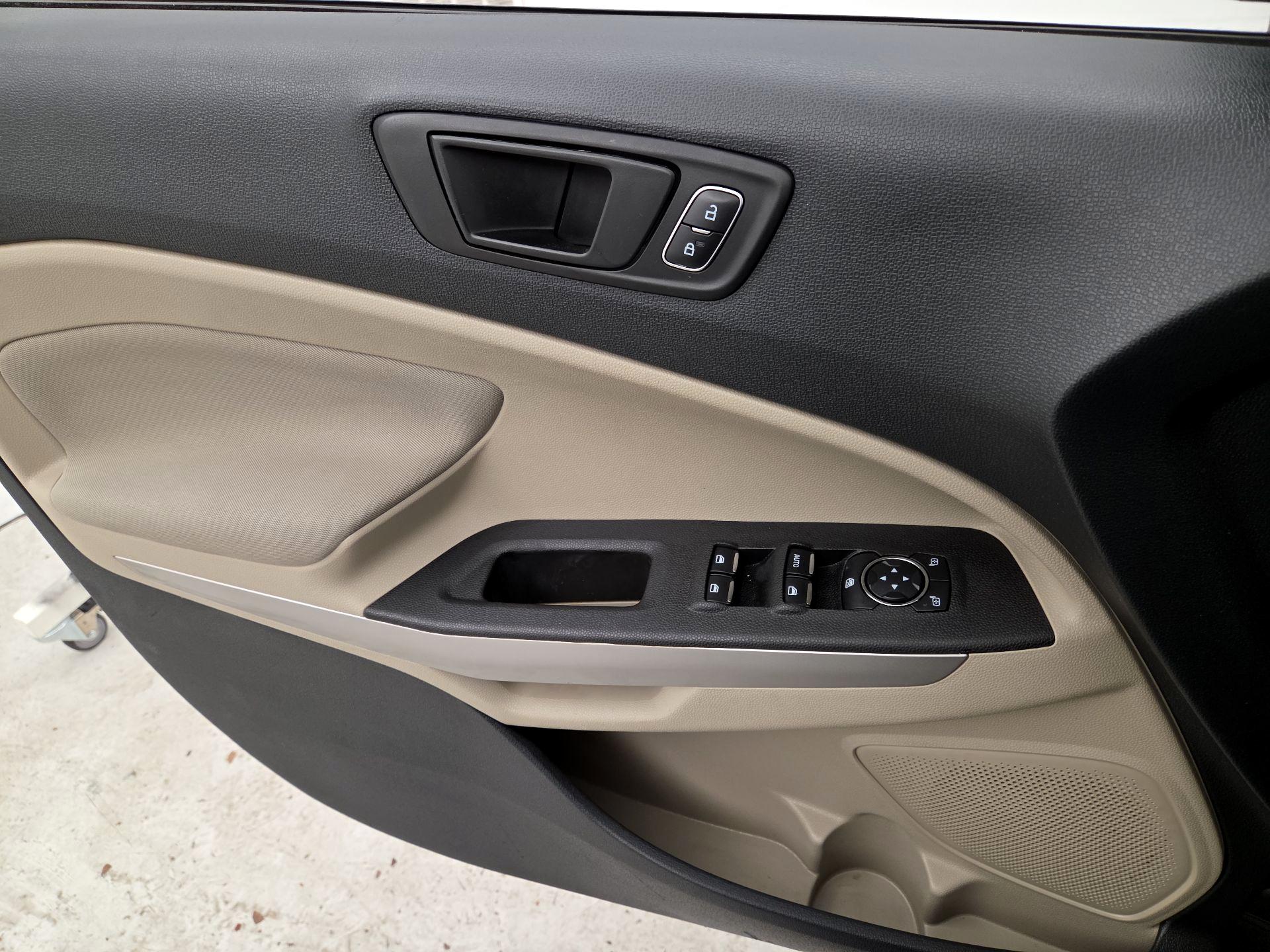 Thumbnail: 2019 Ford EcoSport - 12