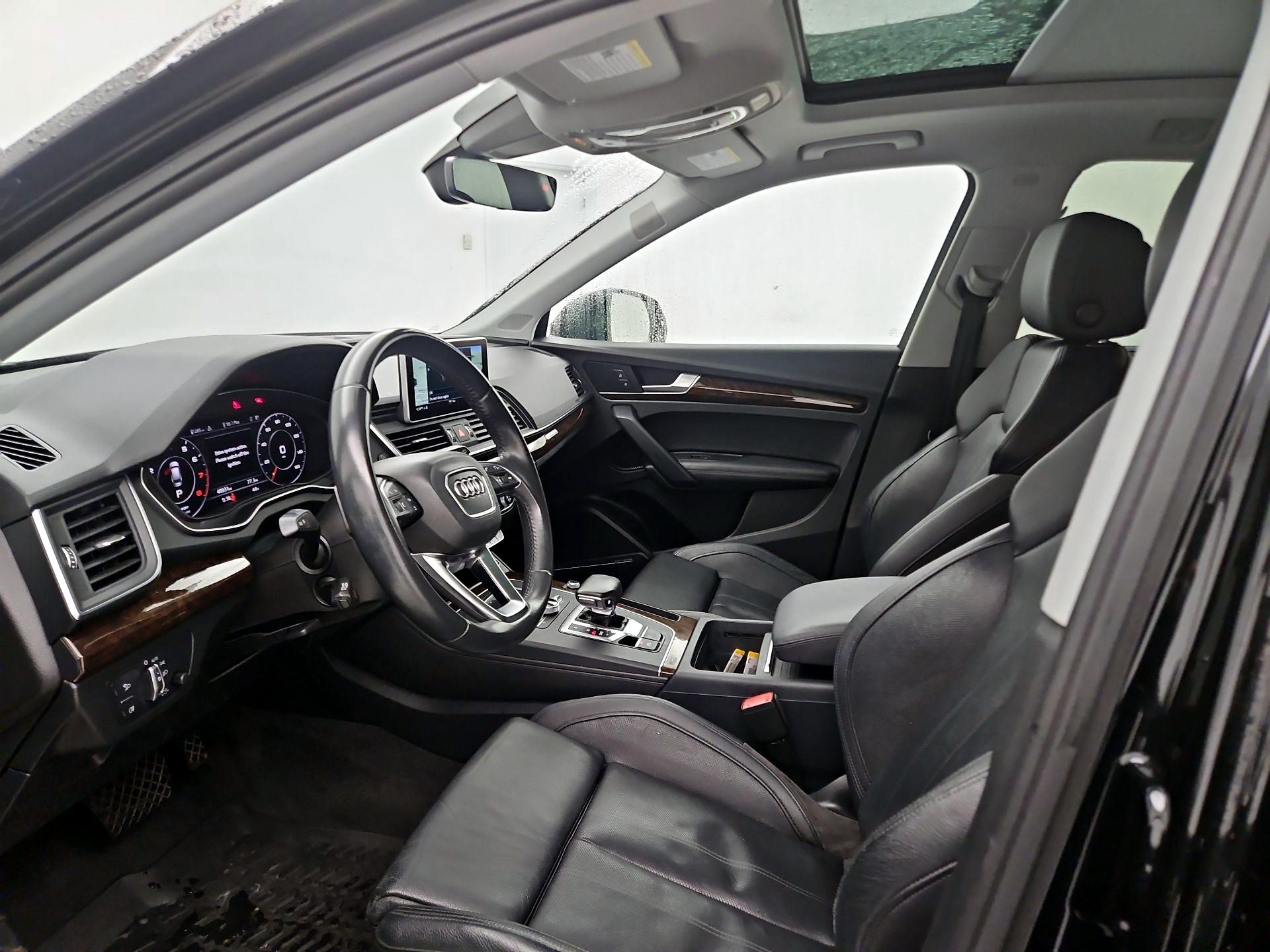 Thumbnail: 2019 Audi Q5 - 11