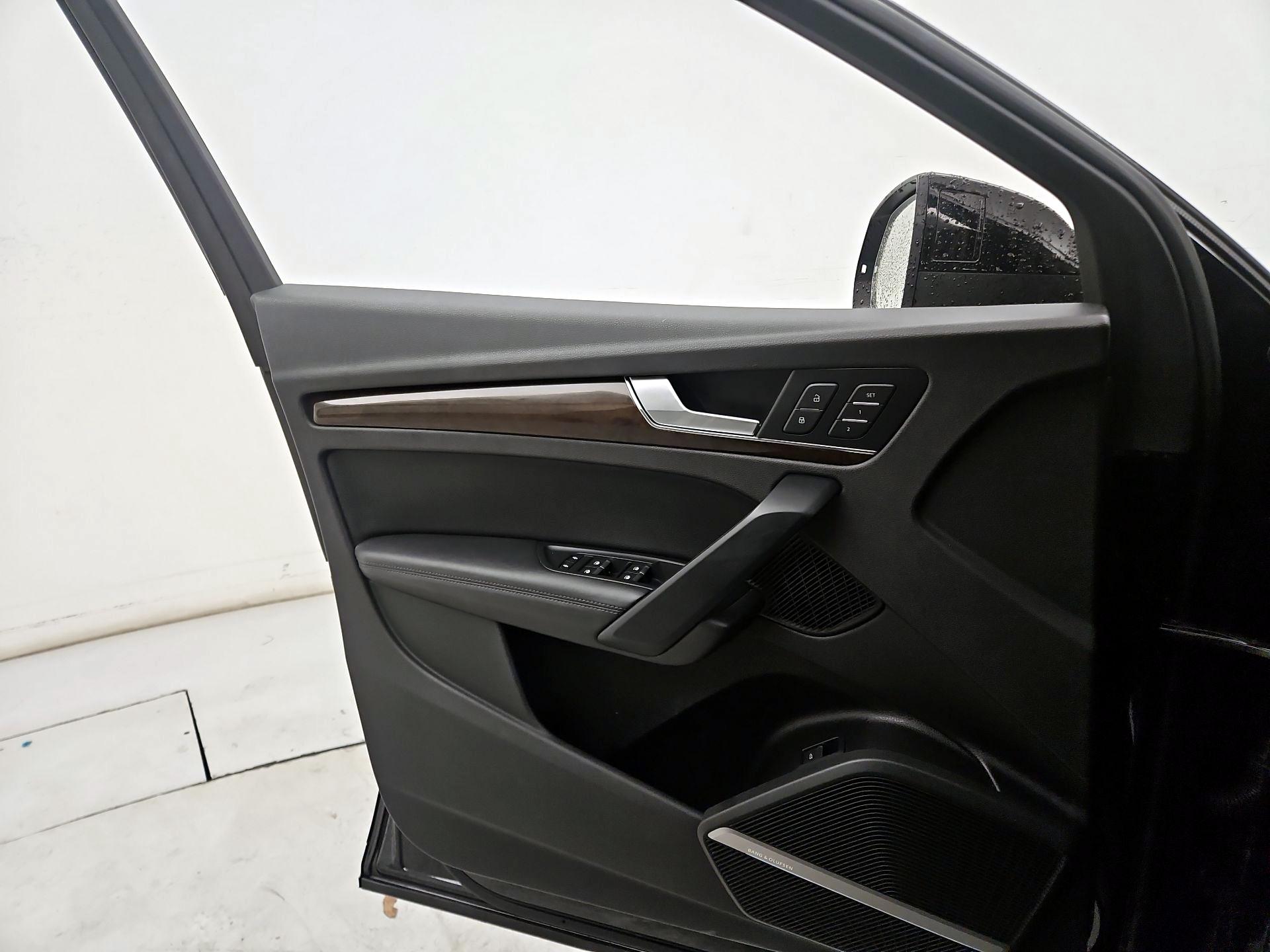 Thumbnail: 2019 Audi Q5 - 12