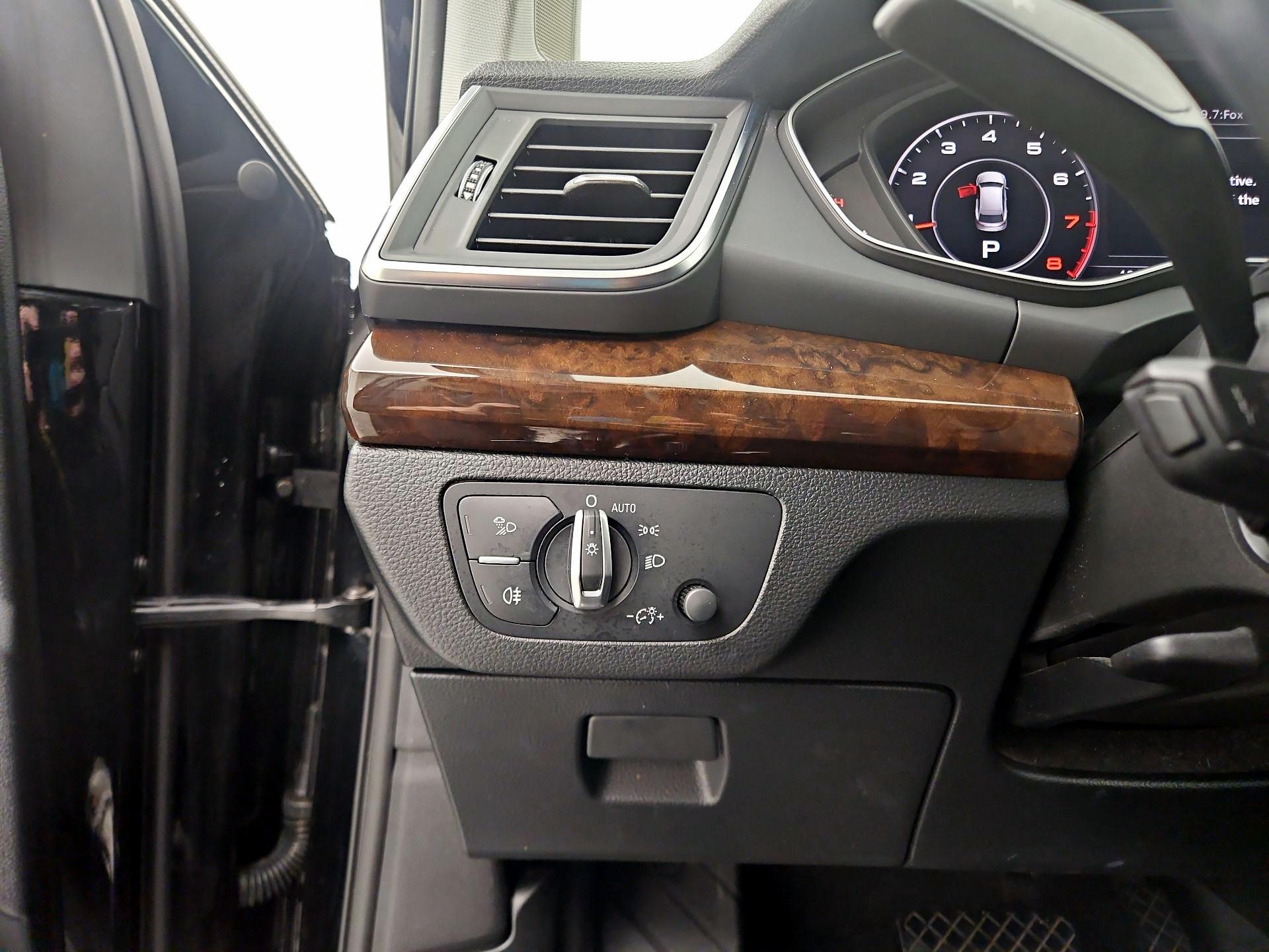 Thumbnail: 2019 Audi Q5 - 13