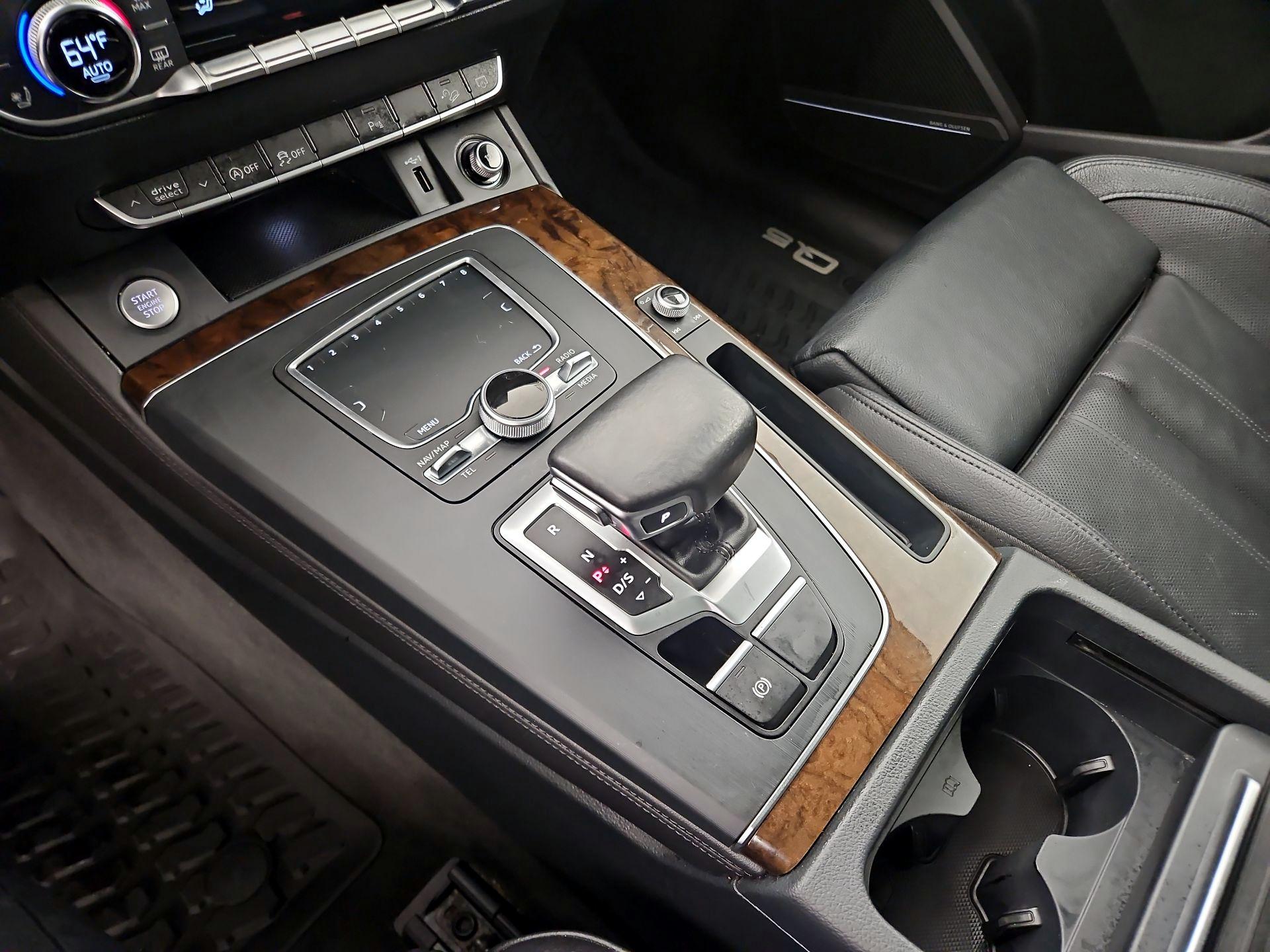 Thumbnail: 2019 Audi Q5 - 18