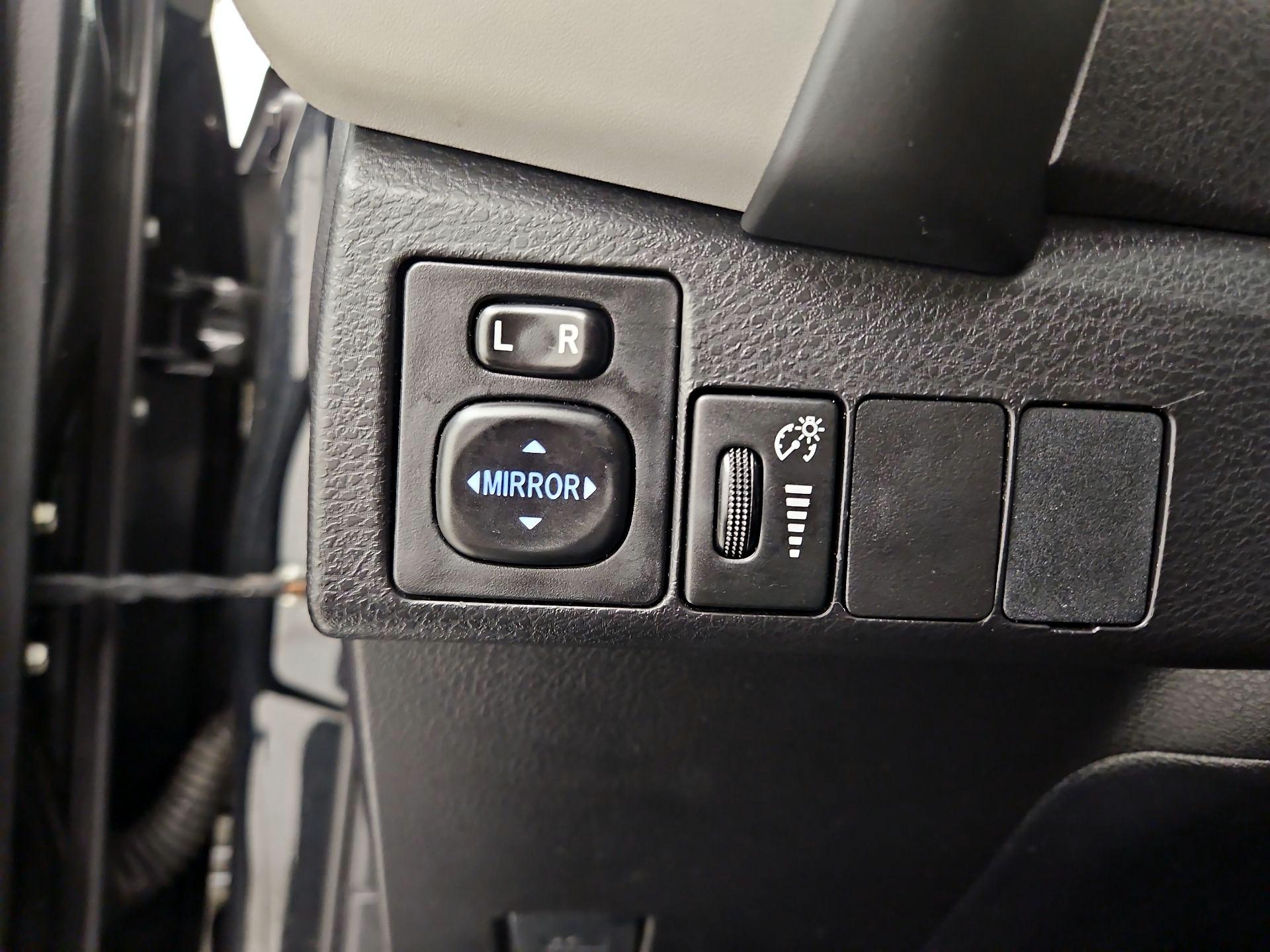 Thumbnail: 2018 Toyota Corolla - 13