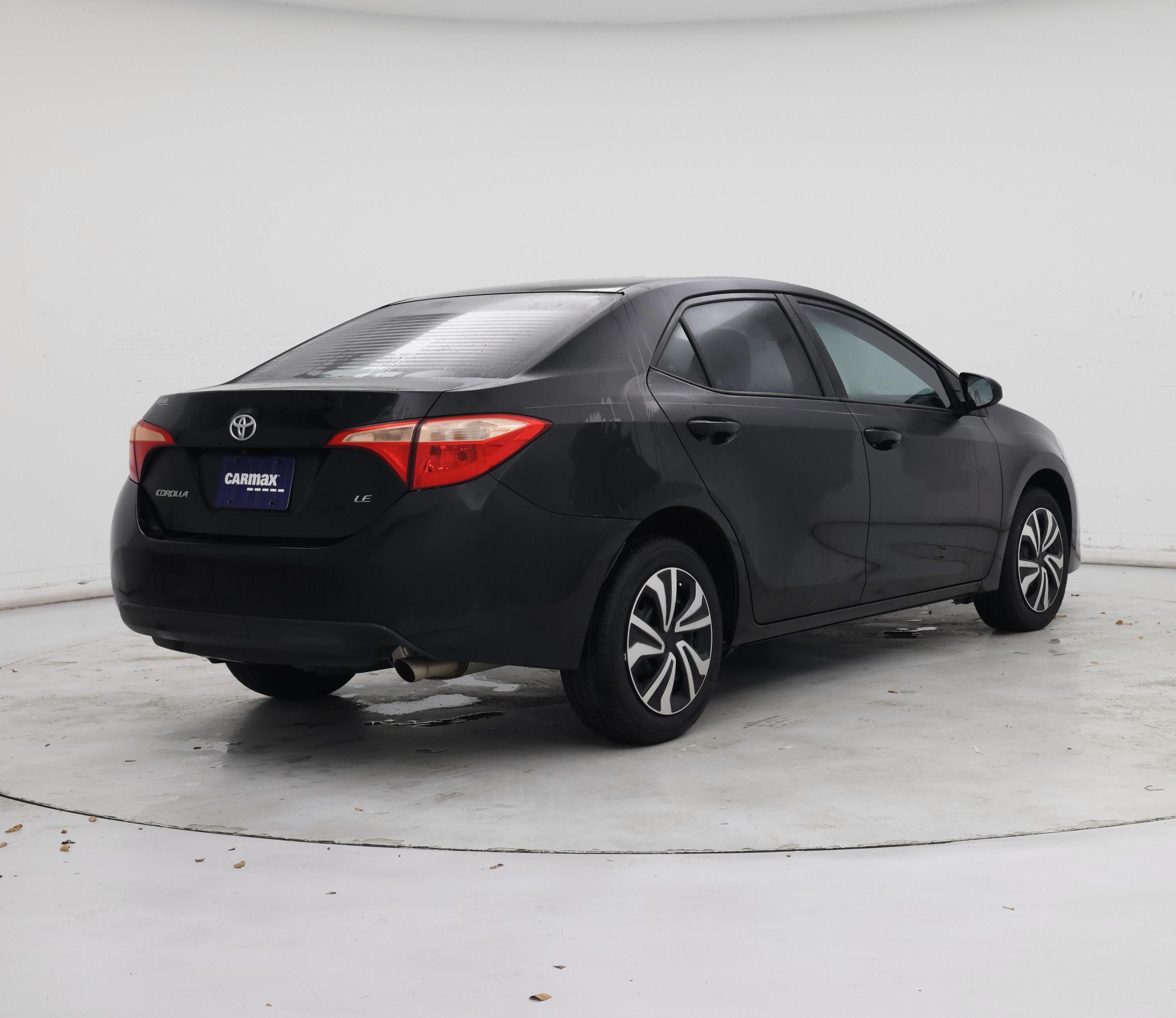 Thumbnail: 2018 Toyota Corolla - 8