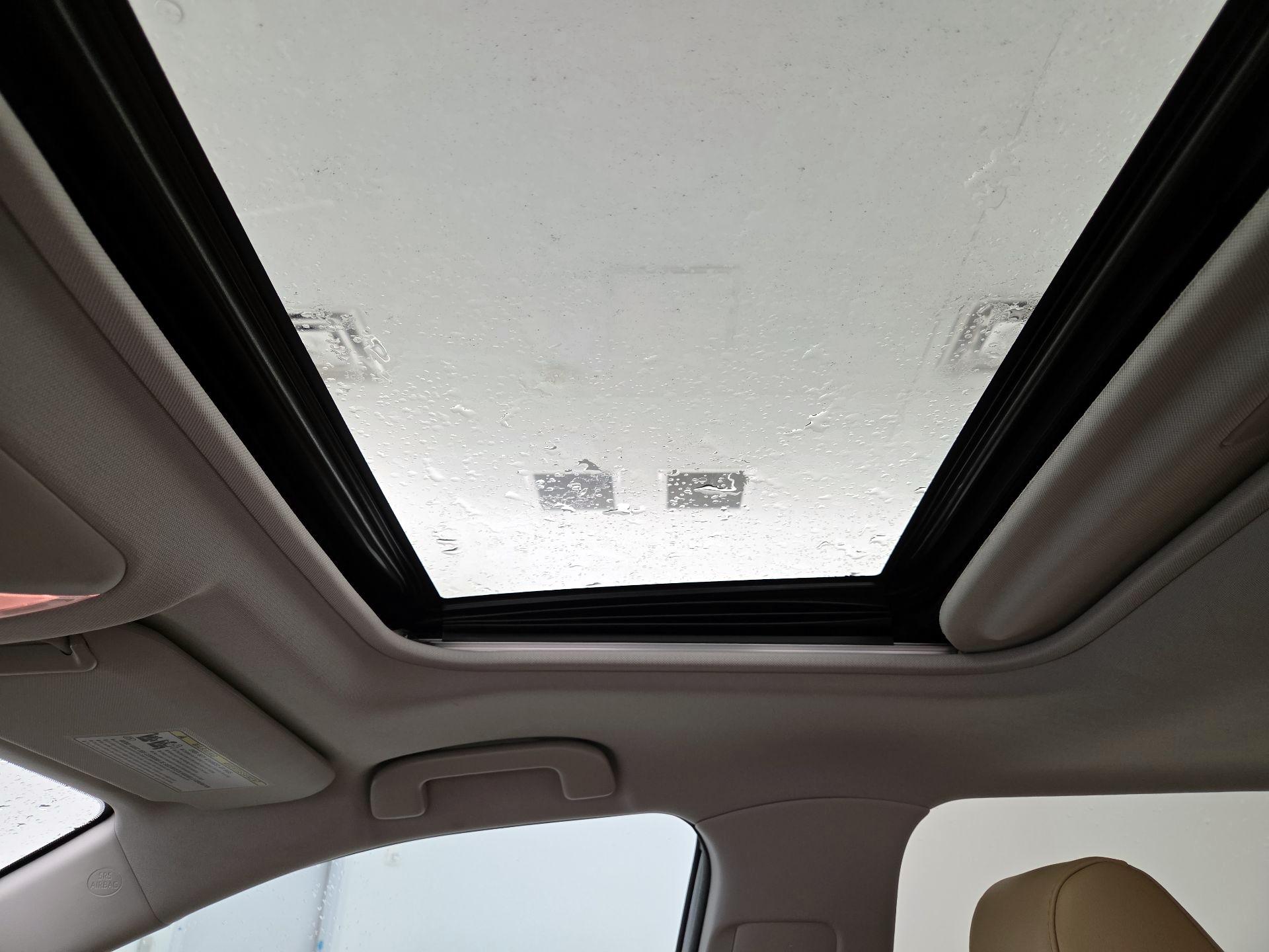 Thumbnail: 2019 Toyota RAV4 - 20