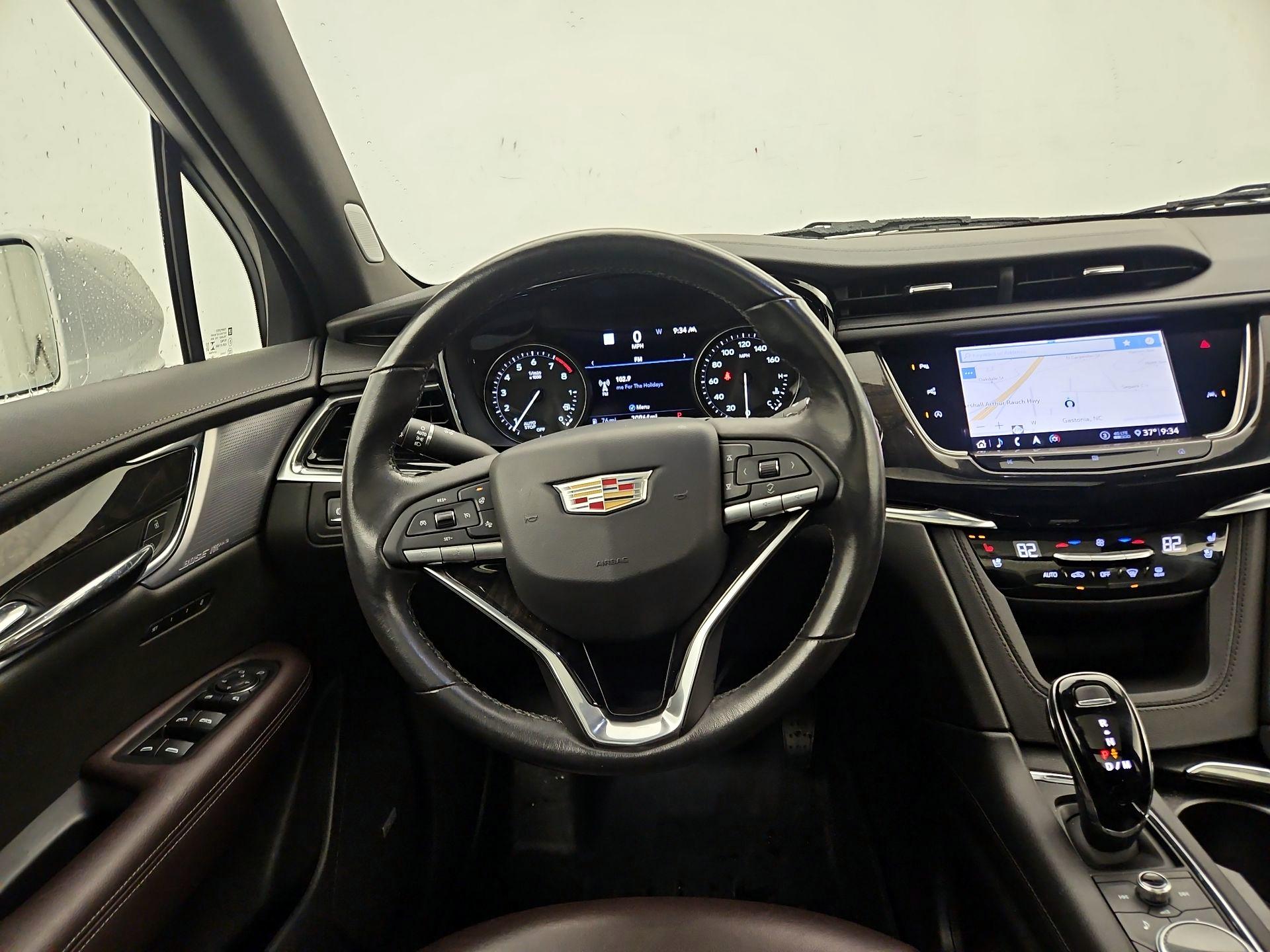 Thumbnail: 2020 Cadillac XT6 - 10