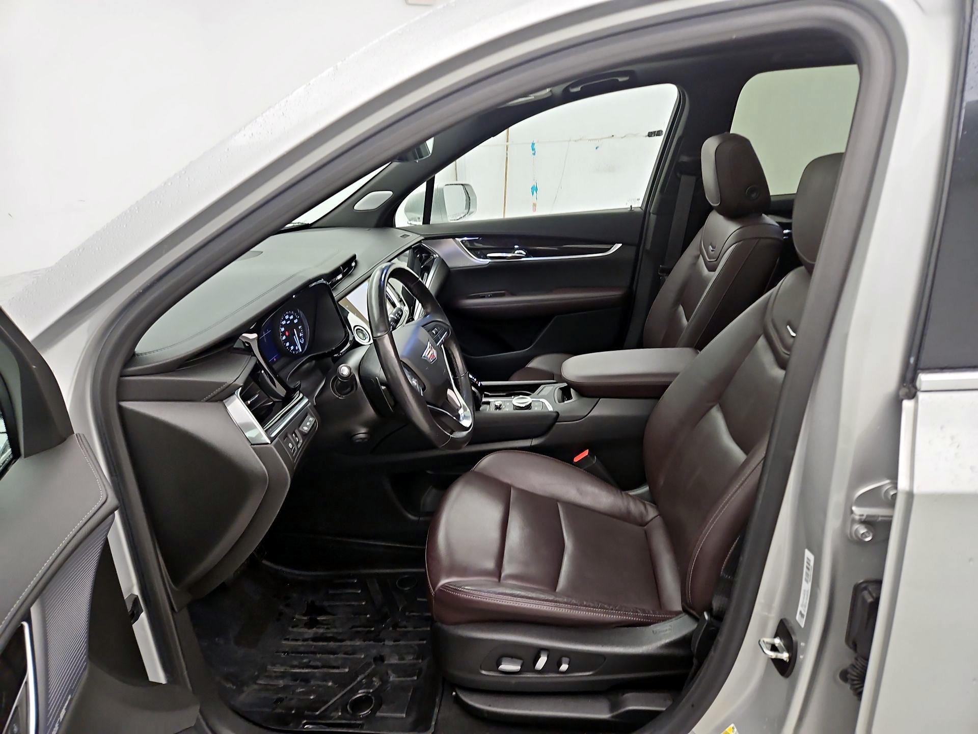 Thumbnail: 2020 Cadillac XT6 - 11