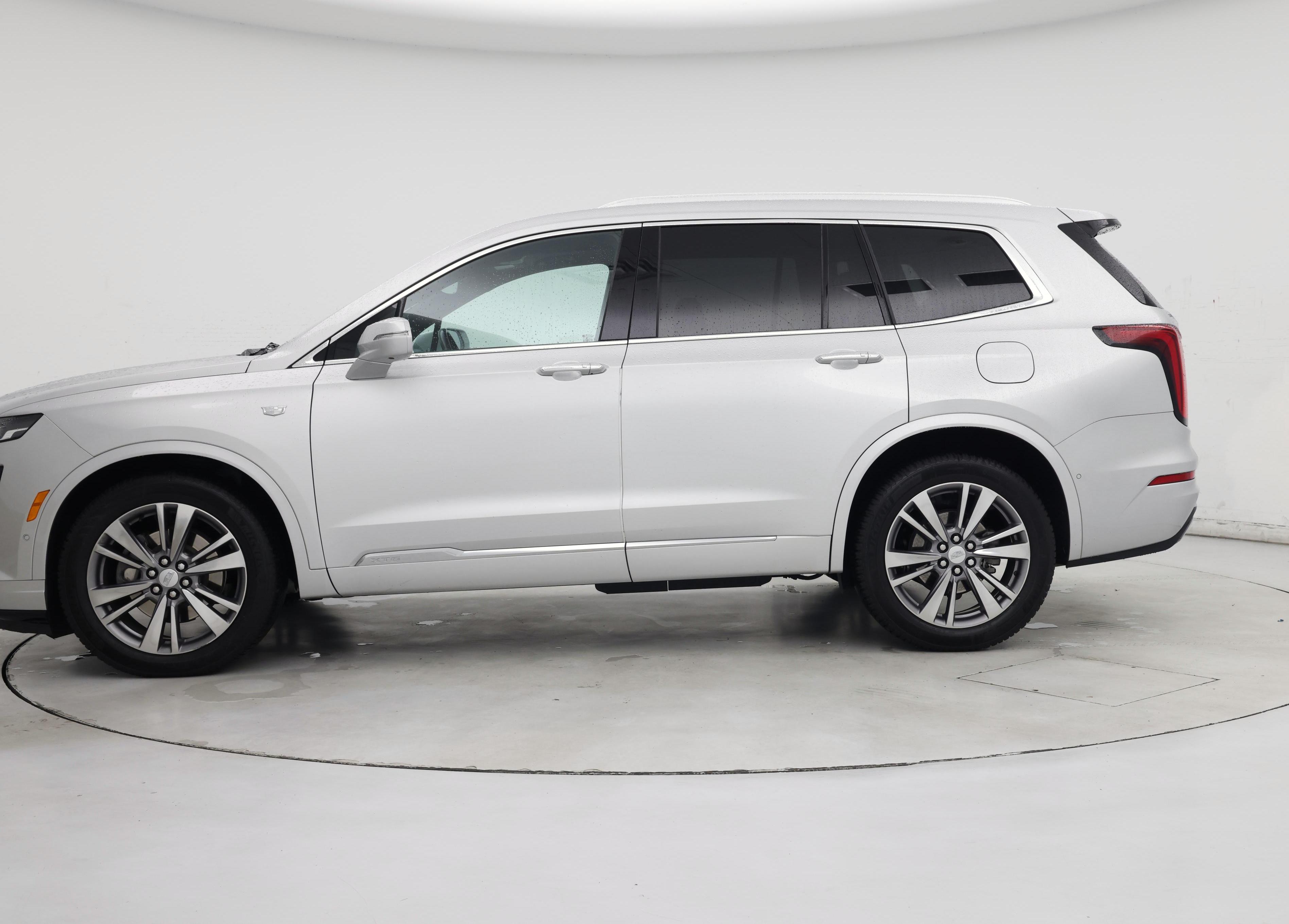 Thumbnail: 2020 Cadillac XT6 - 3