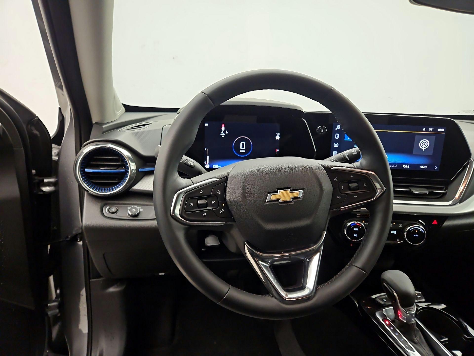 Thumbnail: 2025 Chevrolet Trax - 10