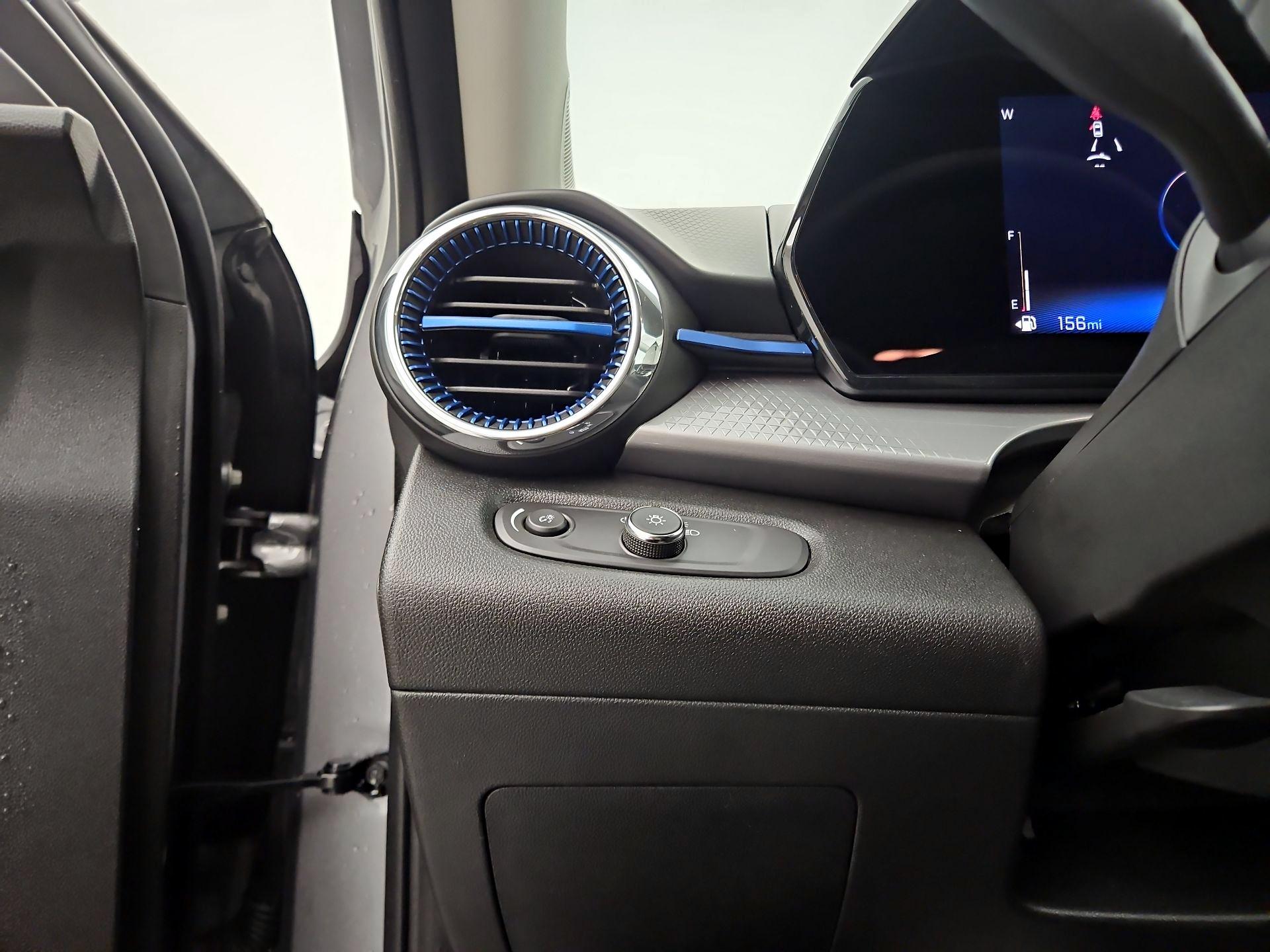 Thumbnail: 2025 Chevrolet Trax - 13