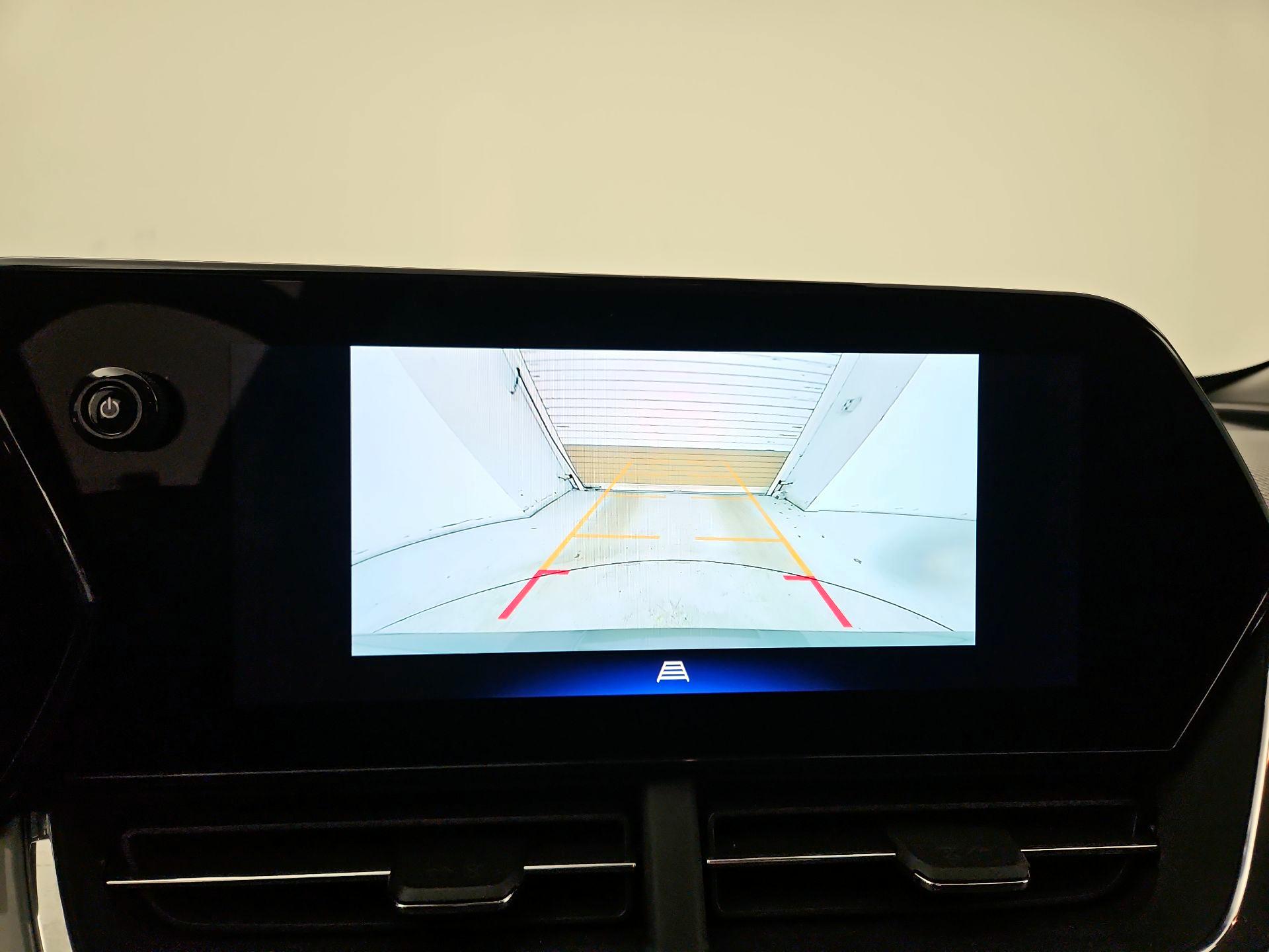 Thumbnail: 2025 Chevrolet Trax - 14