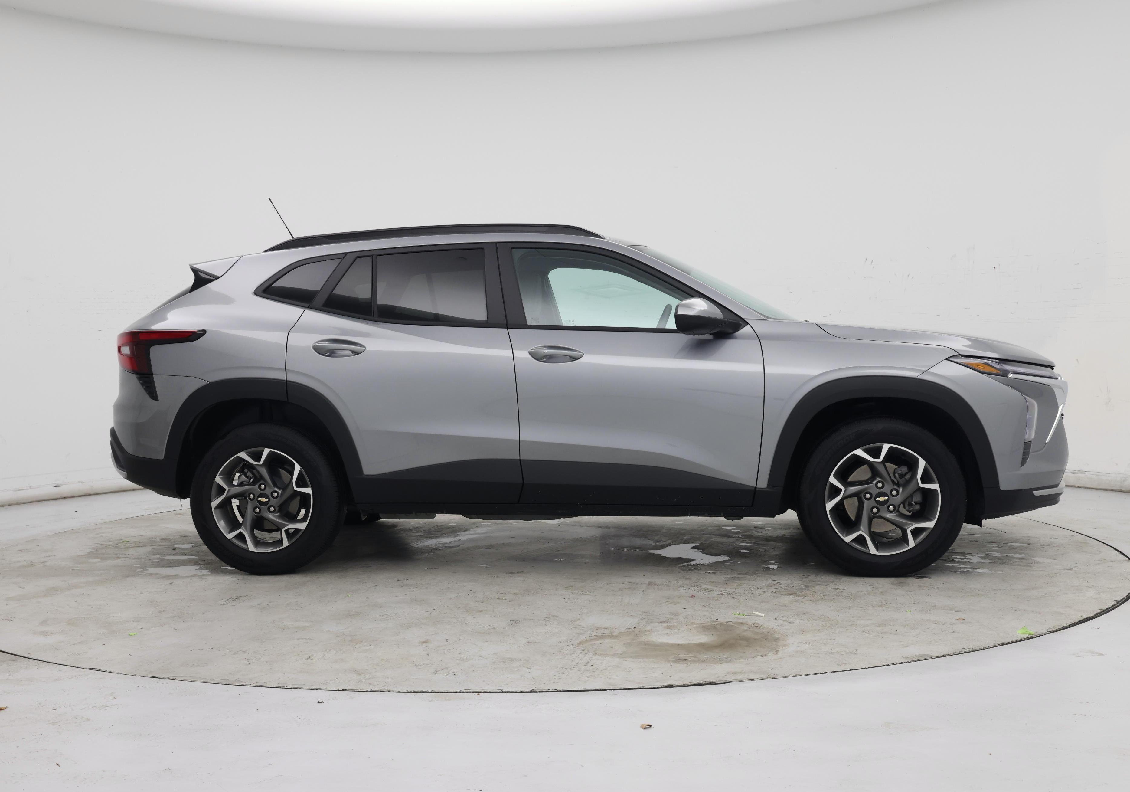 Thumbnail: 2025 Chevrolet Trax - 7