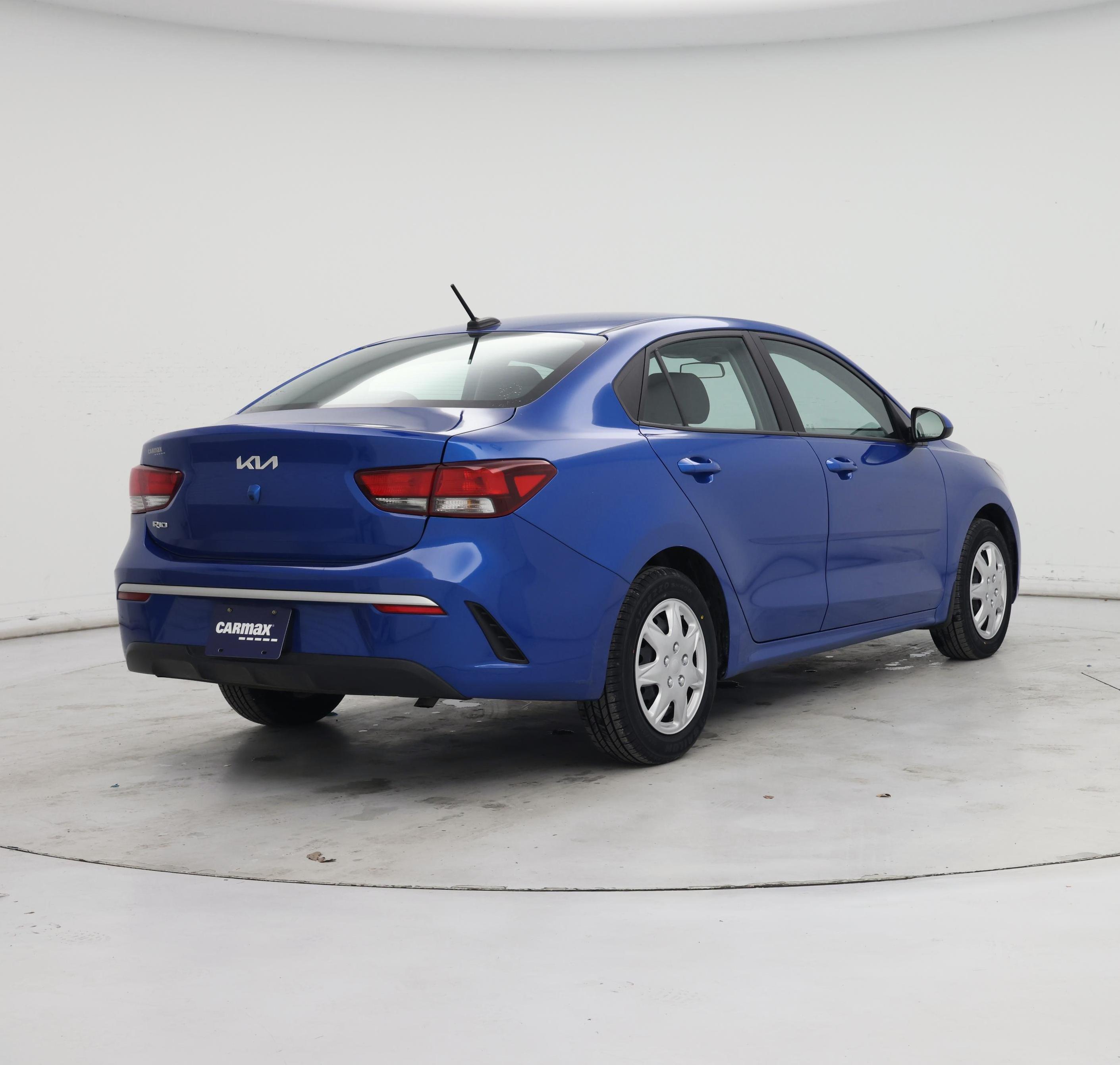 Thumbnail: 2023 Kia Rio - 8